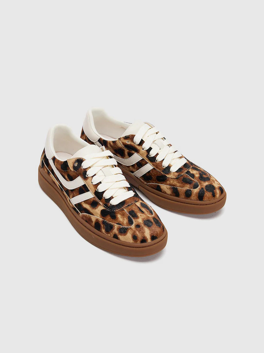 Leopard Printed Round Toe Sneakers | Urban Revivo