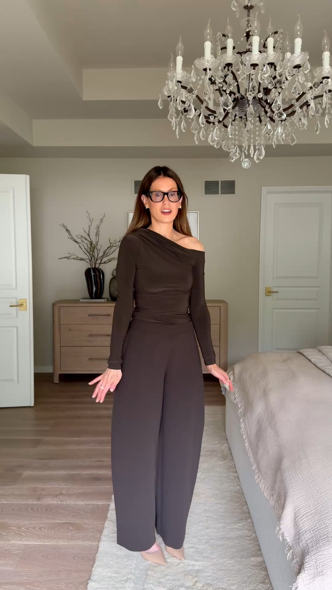 Fall Fashion Part 1. This color is my new obsession and I’m so glad this top is back in stock. I missed out on it last year. Comes in 3 colors. @Aritzia date night. Fall. Back to school.

#LTKootd #LTKgrwm #LTKSeasonal