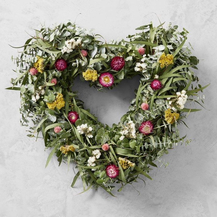 Eucalyptus Heart Live Wreath, 19" | Williams-Sonoma