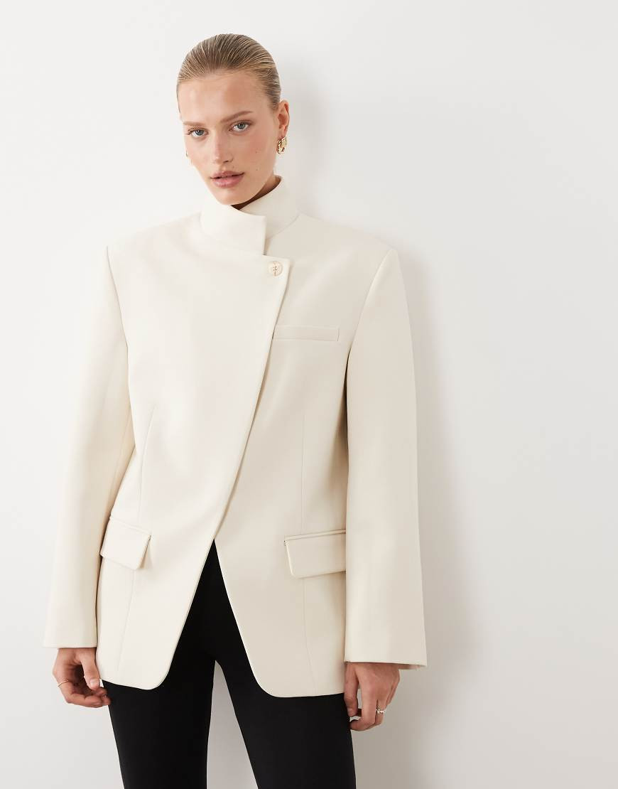 ASOS DESIGN – Wickelblazer in Elfenbein mit Trichterkragen-Weiß | ASOS (Global)