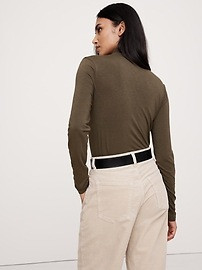 Luxe Wool-Blend Turtleneck T-Shirt | Banana Republic (US)