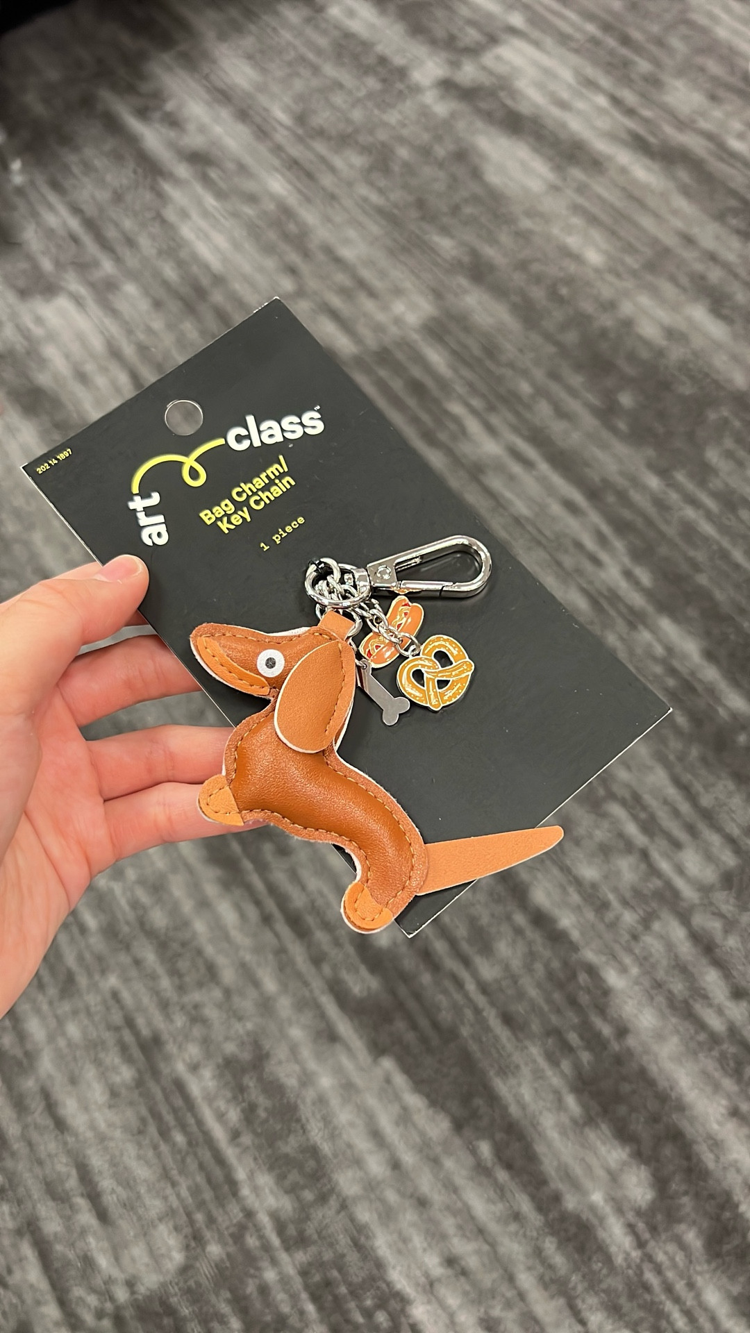 The viral dachshund bag charm from Target! 

#bagcharm #keychain #bag #purse #Target #dachshund 

#LTKFamily #LTKItBag #LTKStyleTip