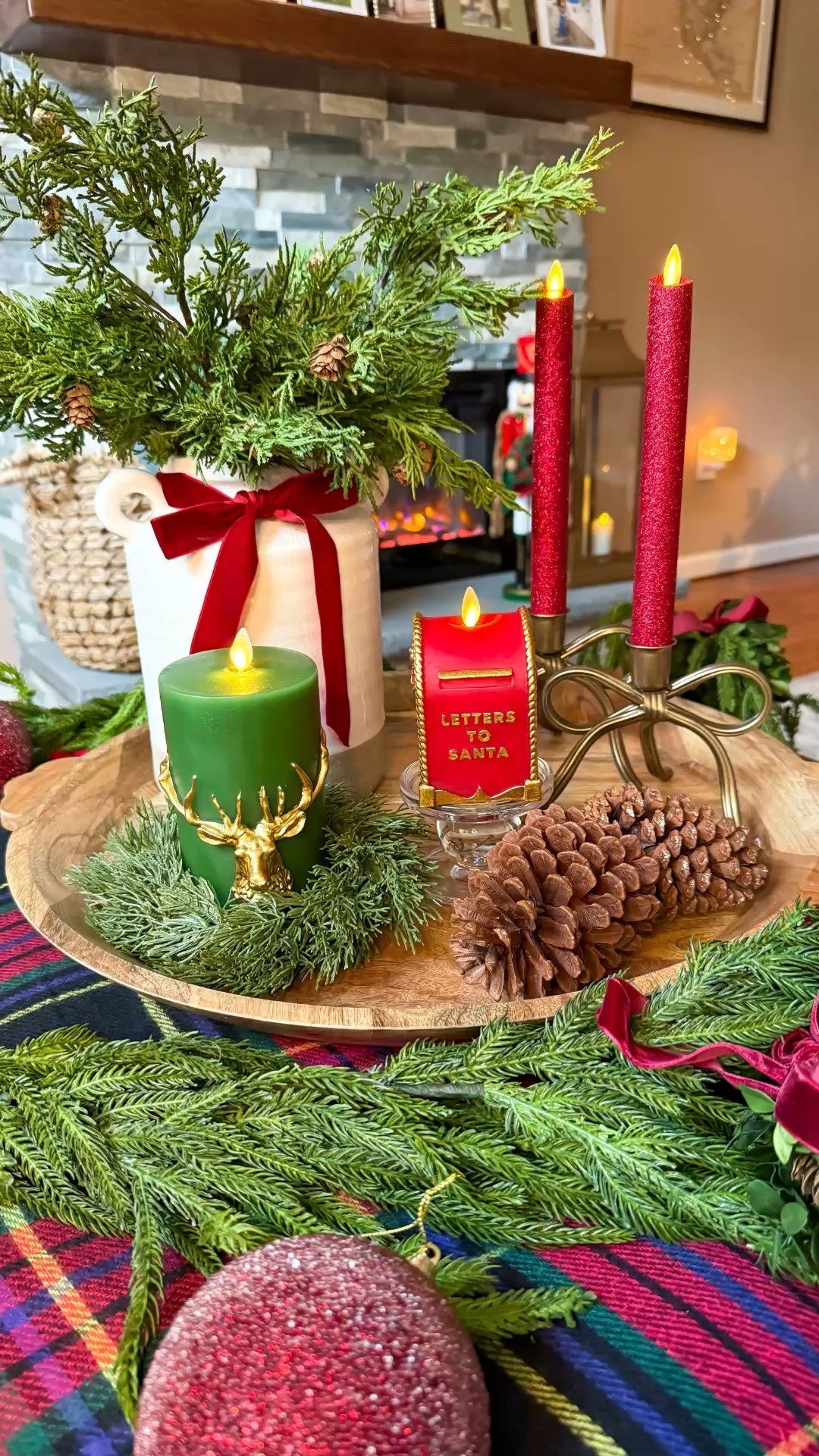 Christmas cozy candle centerpiece decor ❤️🎄🎅🏼

#LTKSeasonal #LTKHome #LTKHoliday