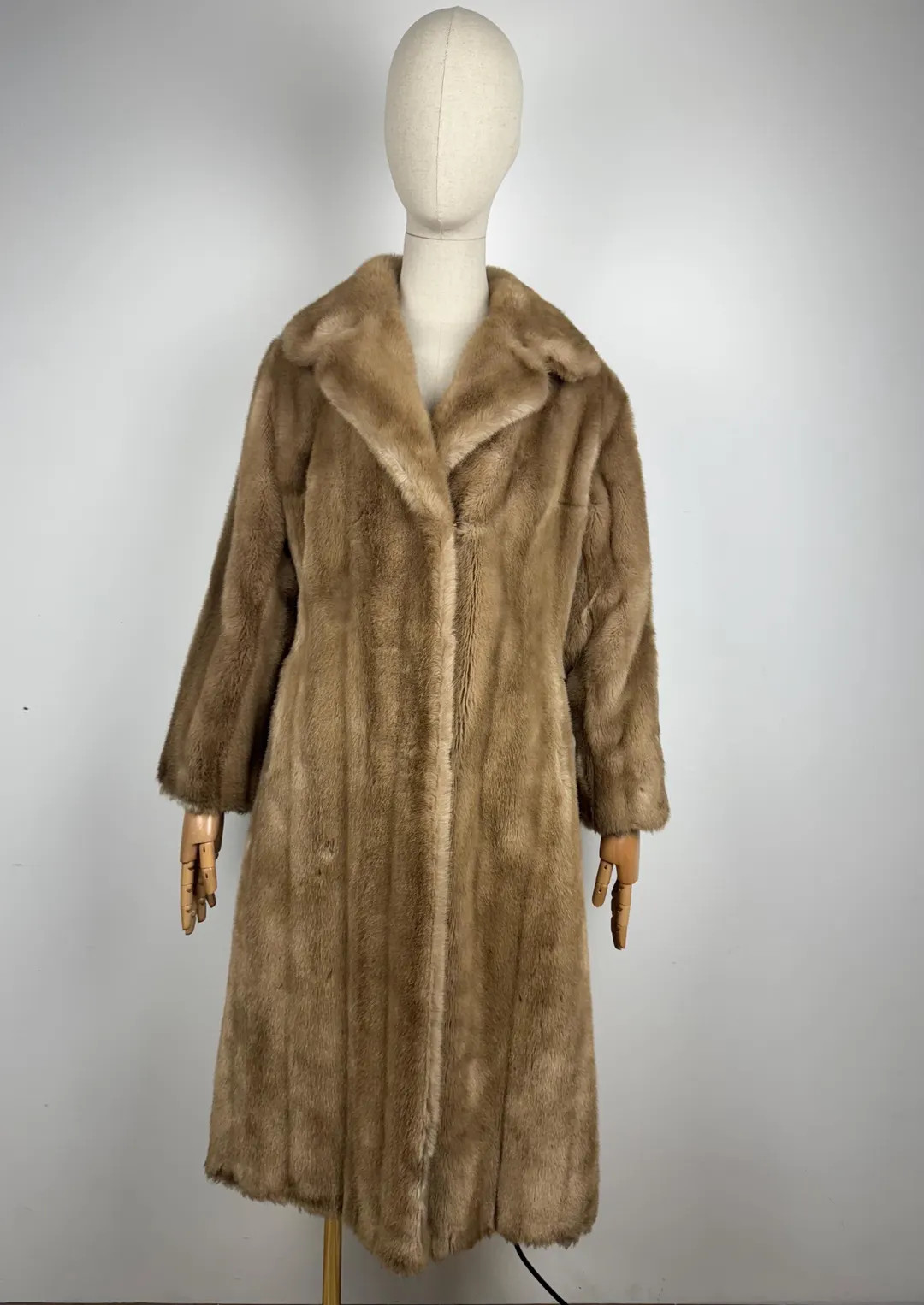 Vintage Astraka Faux Fur Coat Beige Tan WWF Wildlife Label Women’s M/L Retro 80s - Etsy Canada | Etsy (US)