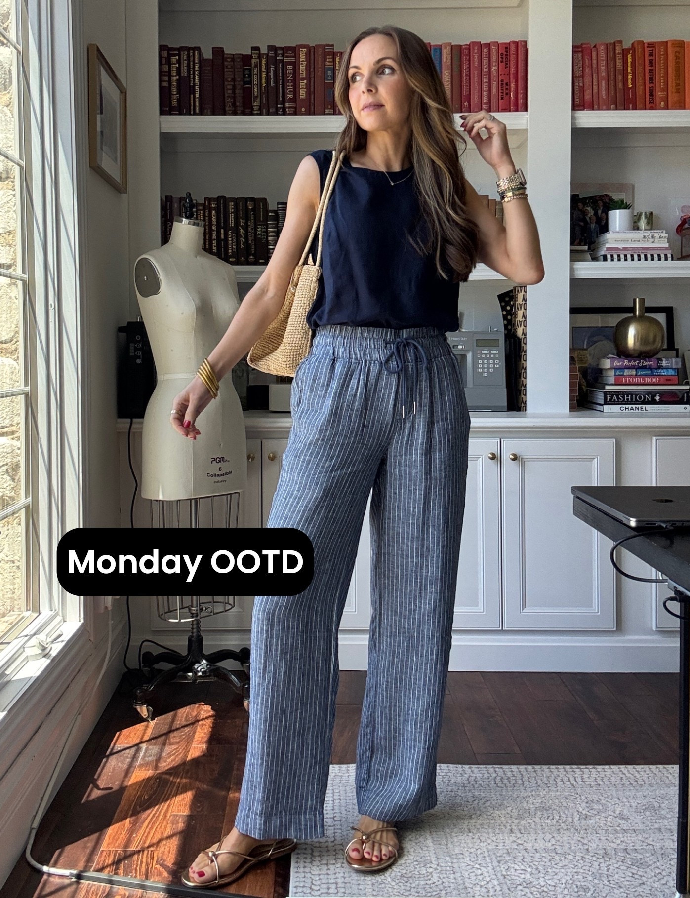 Monday outfit! Wearing a small in the linen tank and pants. @onequince