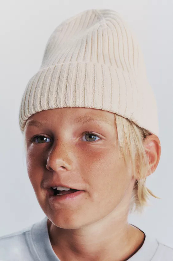 PLAIN KNIT BEANIE | Zara UK