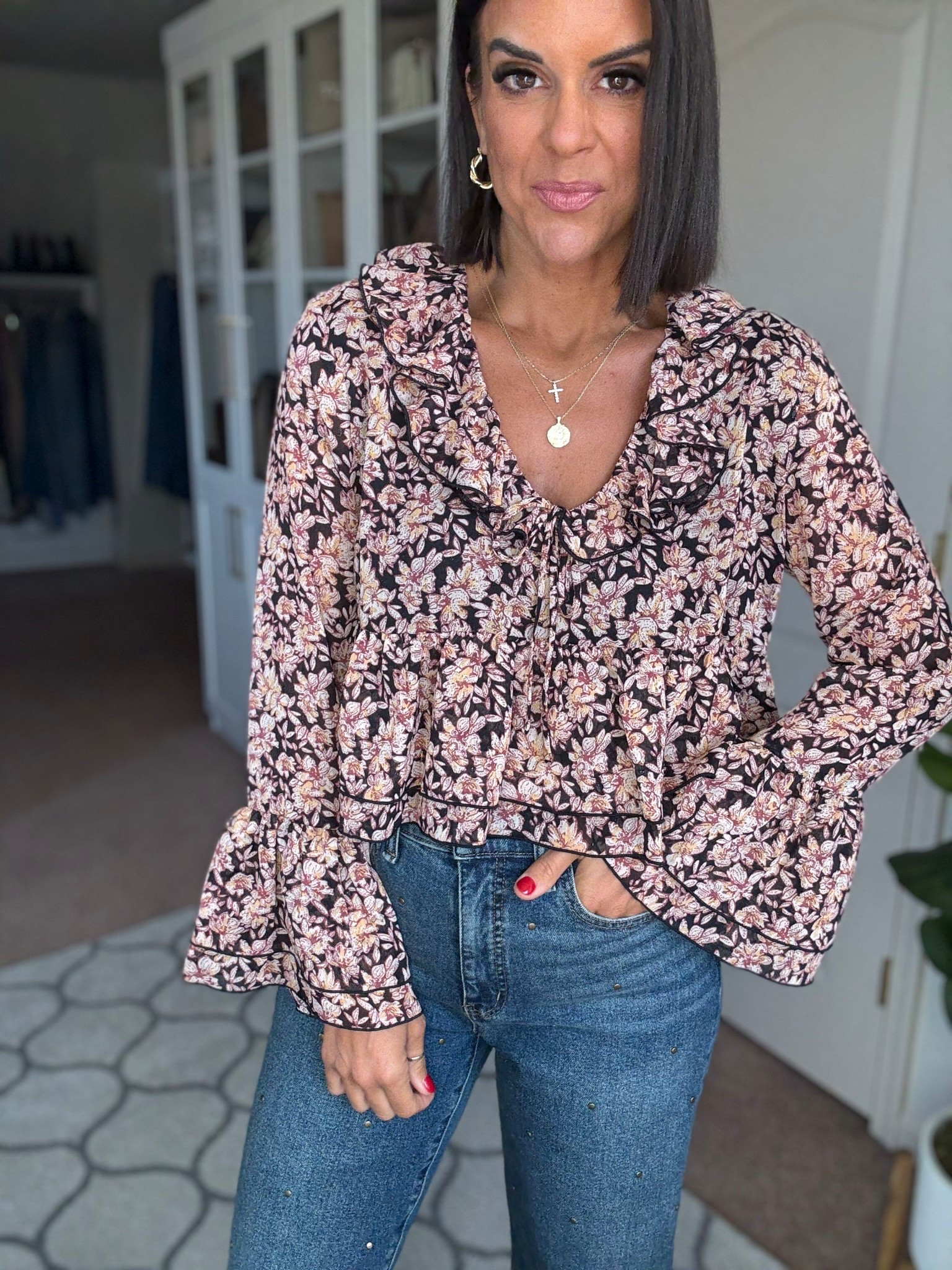 Can you even believe this blouse is Walmart?! Love it! Size small
Size 2 in jeans 

#LTKFindsUnder100 #LTKStyleTip #LTKSeasonal