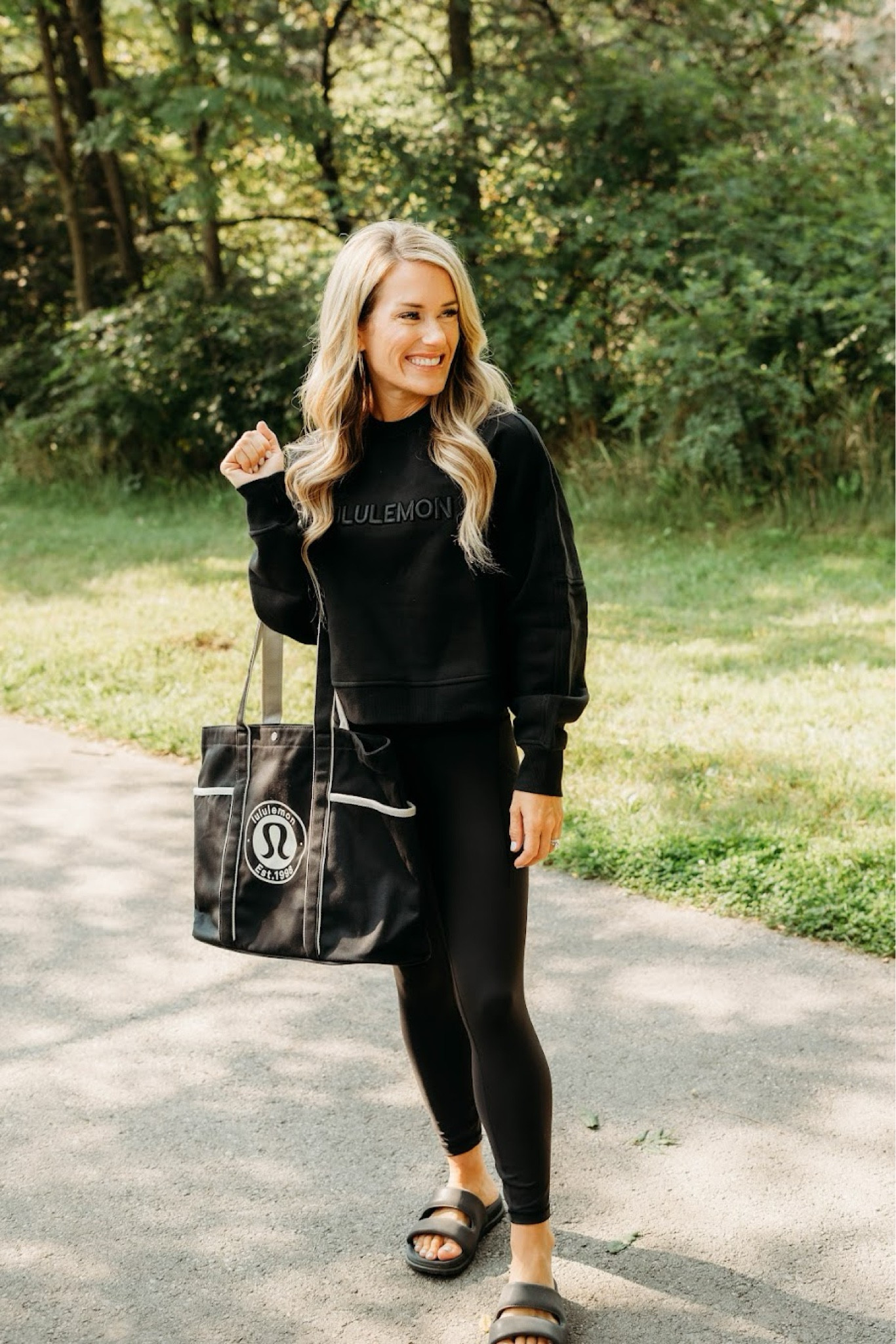 Lululemon Activewear

Athleisure  fall outfit  fall fashion  fitness  leggings  gym outfit  workout clothes  casual outfit 

#LTKActive #LTKSeasonal #LTKStyleTip
