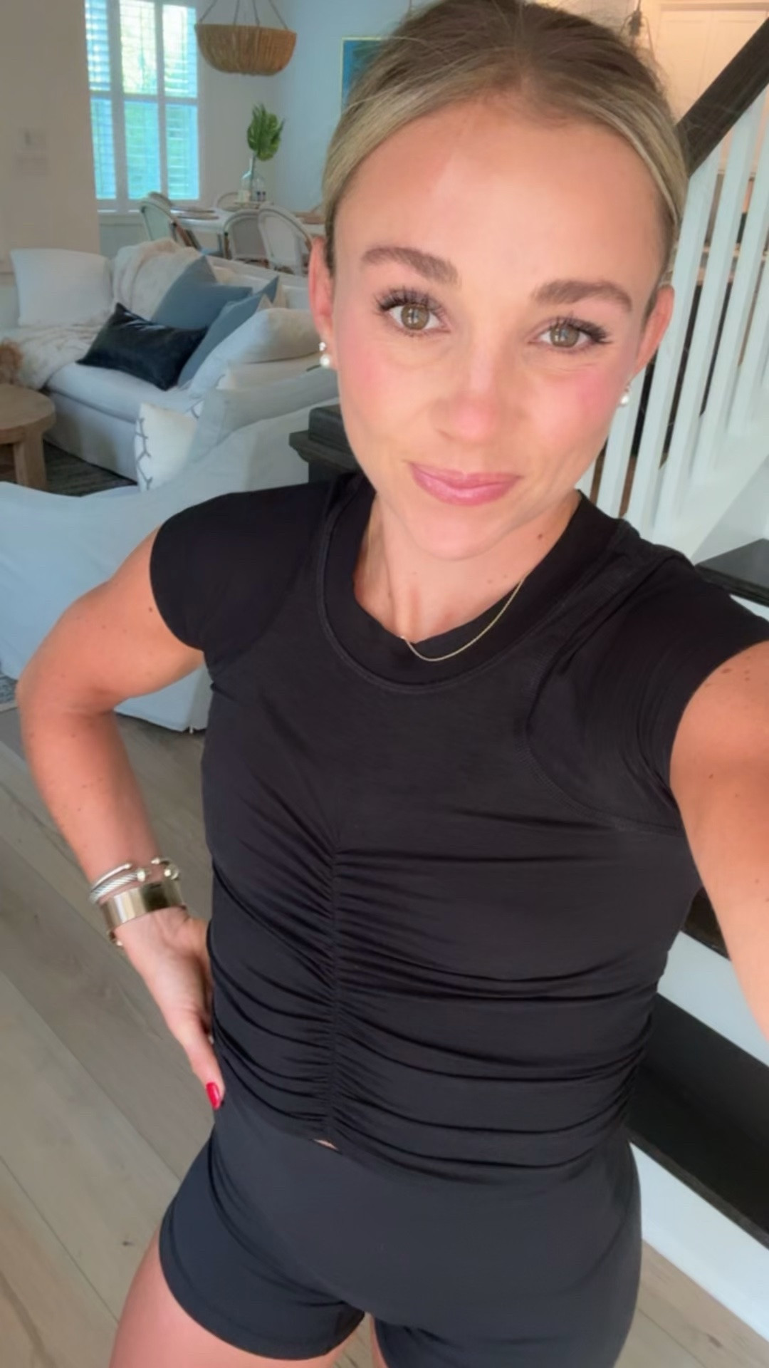 Today’s work / lift fit!

Walk/ work in the APL ziplines (more supportive).
Lift in the Techloom bliss (more flat for lifting).

#LTKootd #LTKActive #LTKfitnessgoals