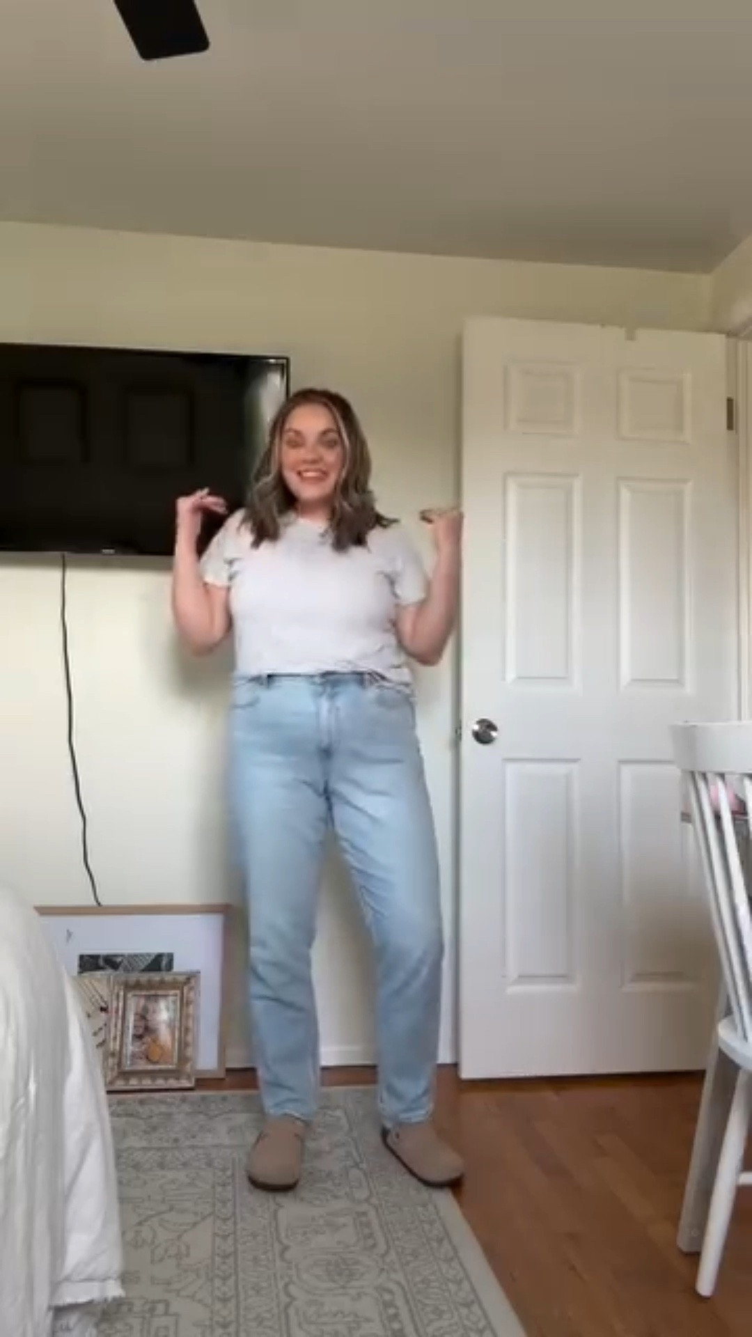 Dressing cute doesn’t have to be complicated! 

I will die on this hill. I love clothes and fashion as much as the next girl. But, I don’t think that you ALWAYS have to be dressed to the 9s. I think it’s more important to feel comfortable in what you’re wearing, so your confidence will be sure to shine through!