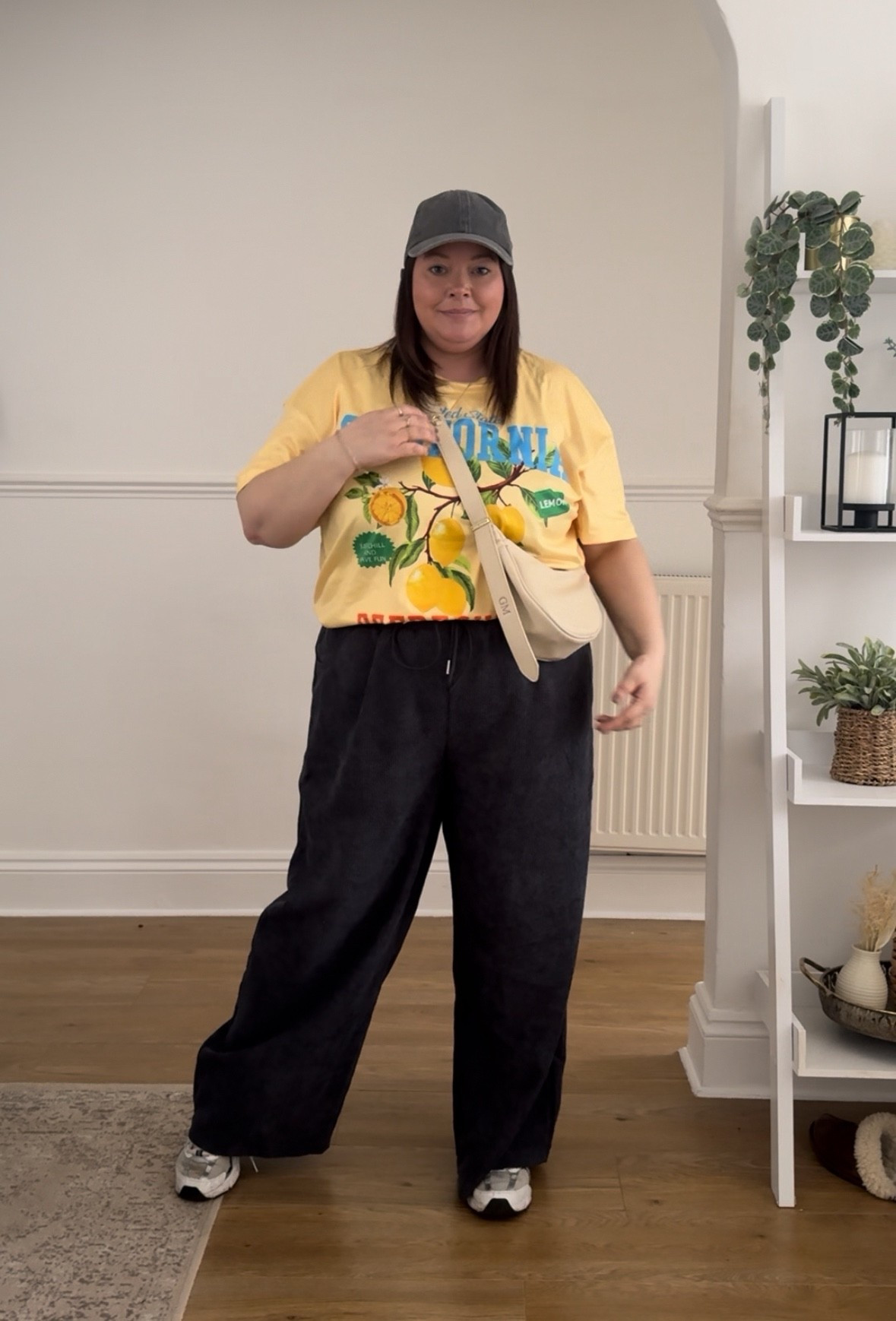 Spring Tee outfit 

#LTKplussize #LTKmidsize #LTKspring