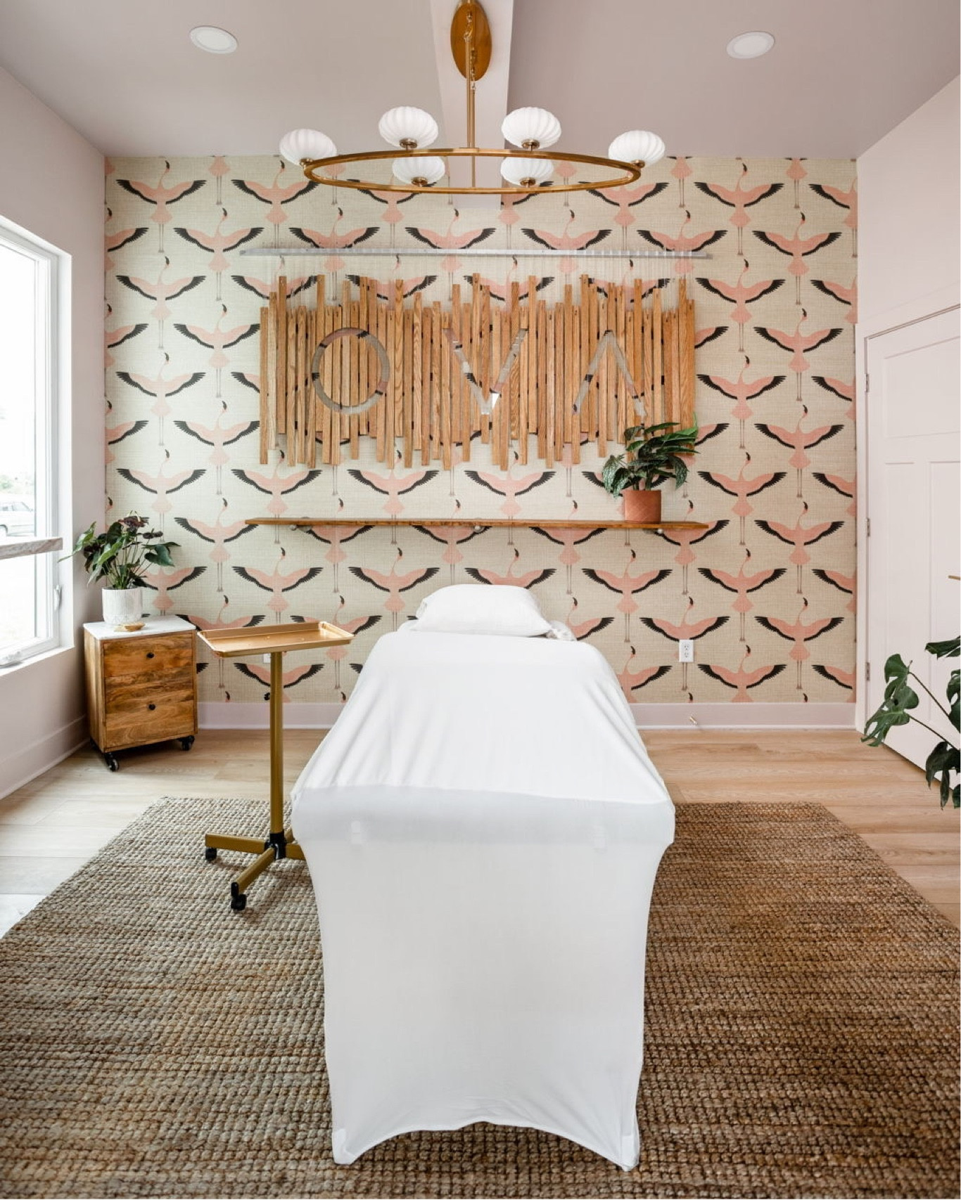 The stunning Ova suite came together beautifully .

#LTKhome