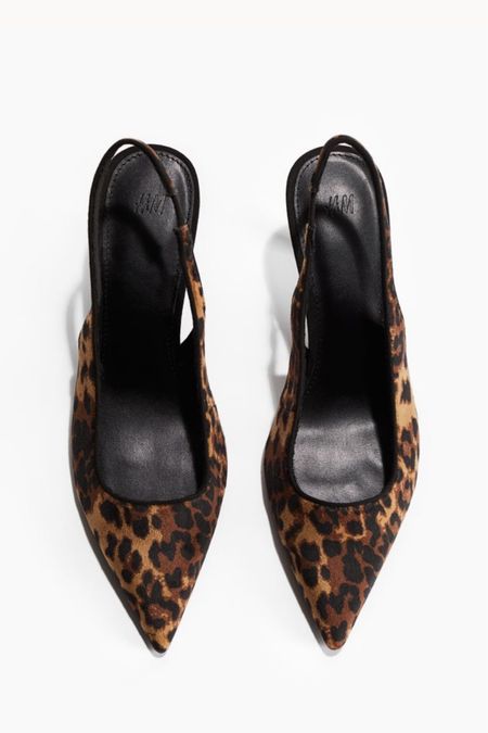 ✨Tap the bell above for daily elevated Mom outfits.


Leopard kitten heels 

"Helping You Feel Chic, Comfortable and Confident." -Lindsey Denver 🏔️ 


#Nordstrom  #tjmaxx #marshalls #zara  #viral #h&m   #neutral  #petal&pup #designer #inspired #lookforless #dupes #deals  #bohemian #abercrombie    #midsize #curves #plussize   #minimalist   #trending #trendy #summer #summerstyle #summerfashion #chic  #oliohant #springdtess  #springdress #tuckernuck


#LTKOver40 #LTKShoeCrush #LTKFindsUnder50