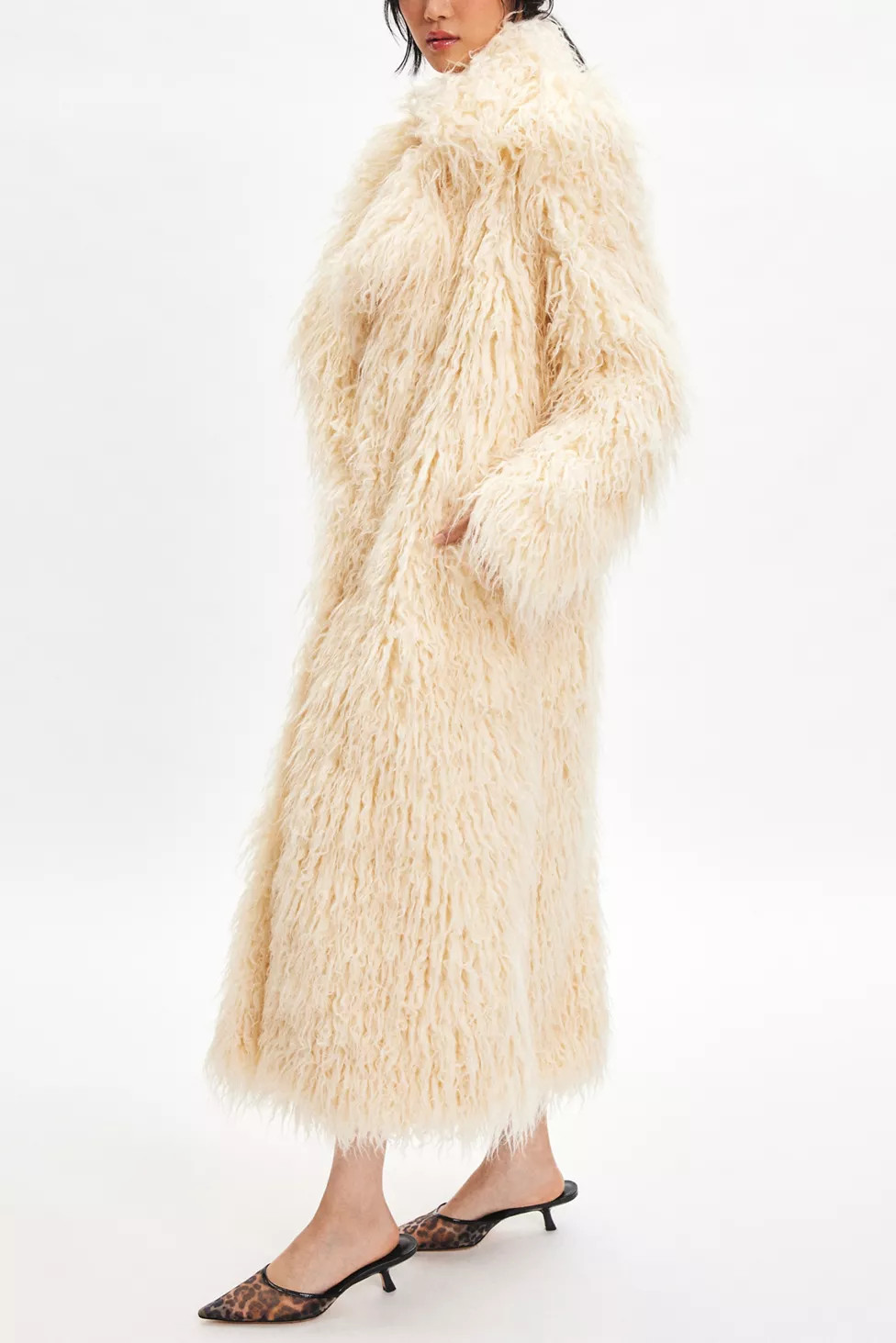 Kimchi Blue Connor Faux Fur Longline Coat | Urban Outfitters (US and RoW)