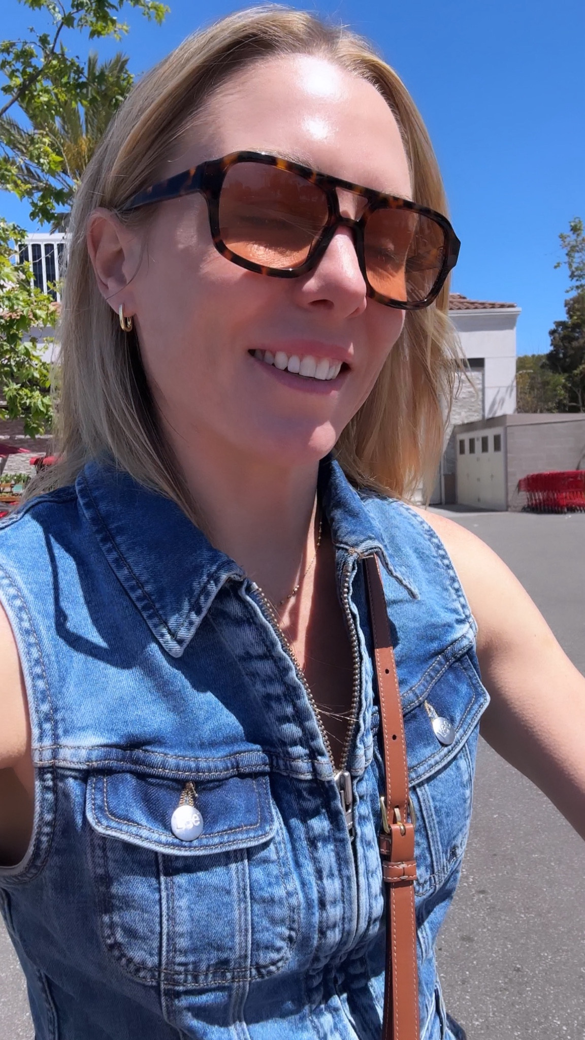 Loved this ‘fit today! Denim dress is so comfy and easy to wear! 