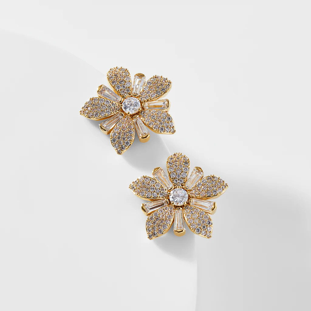 FREYA LARGE PAVE FLOWER STUD EARRINGS | NADRI