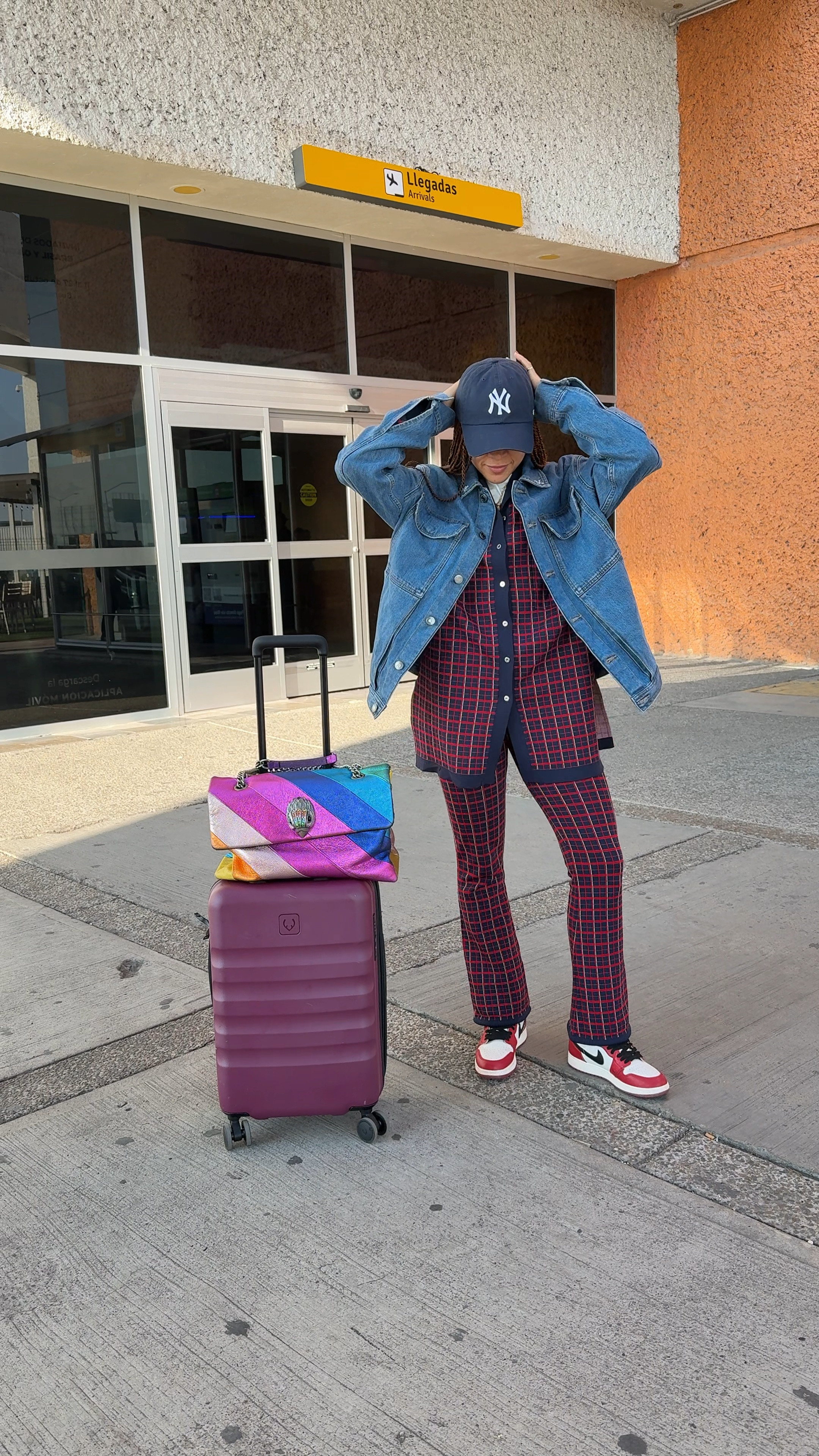 Comfy airport outfit 

#LTKStyleTip #LTKTravel #LTKVideo