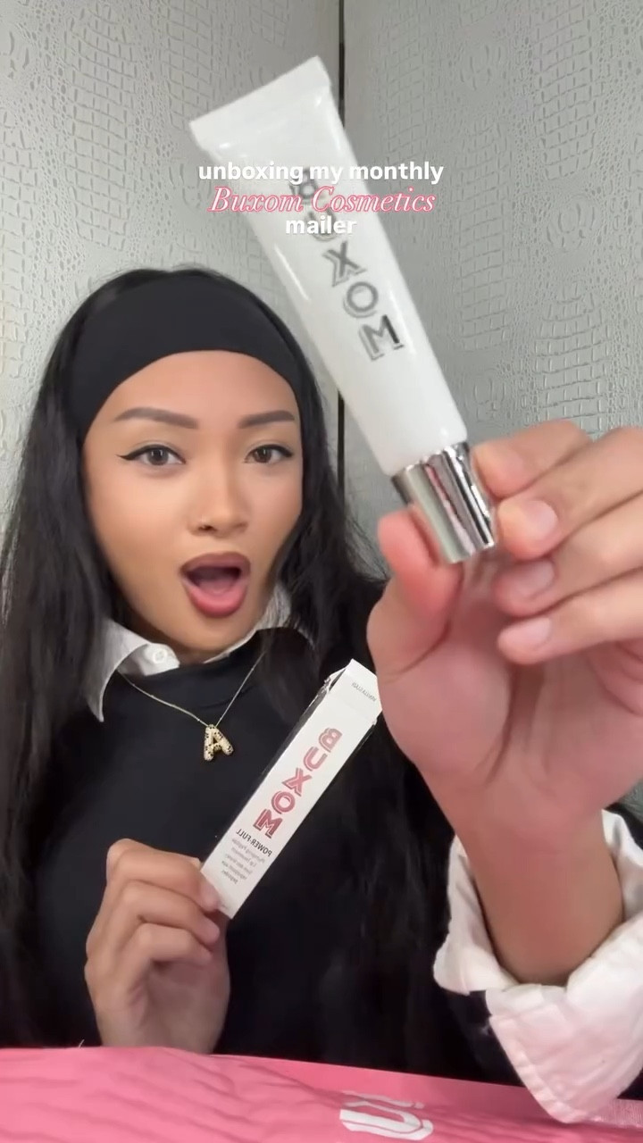 Love at first swipe of the Power-Full Plumping Peptide Lip Treatment @buxomcosmetics lips are hydrated, plump, and super shiny 👄 ✨

makeup, lips, lip treatment, lip plumping gloss, beauty, Boston content creator


#BuxomLipTreatment #BuxomBabe #BuxomCosmetics #makeup #beauty #beautycreator #beautycontentcreator #bostonbeautyblogger #bostonbeautycreator #bostoncreator #bostoncontentcreator

#LTKBeauty #LTKFindsUnder50