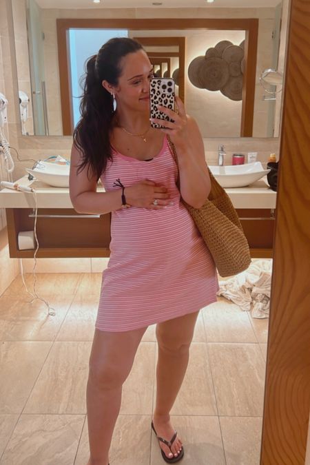 Ootd 💕🏝️

#LTKtravel #LTKbump #LTKswim