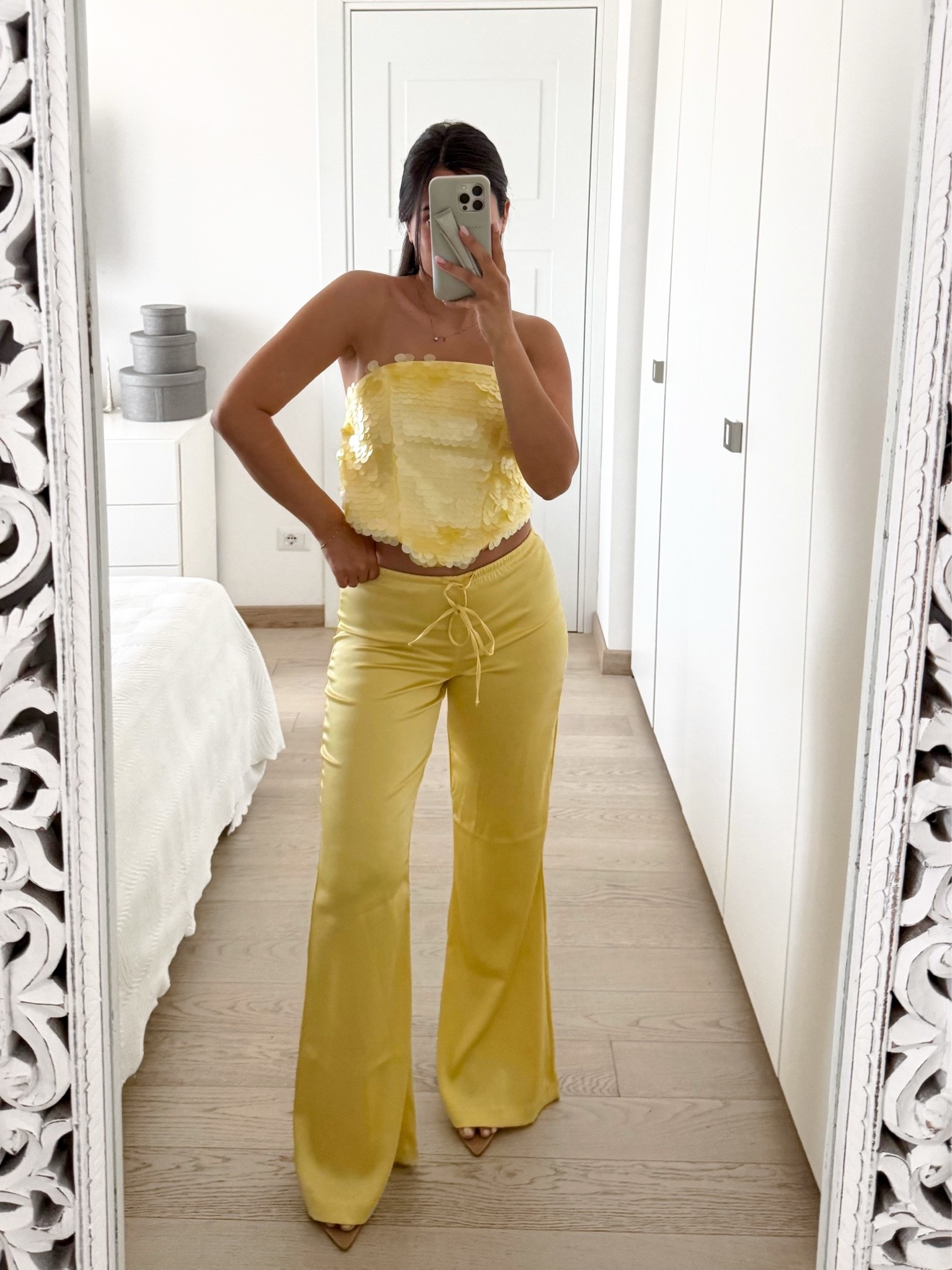 For reference:

I’m 160 cm (5’3”) tall, weigh 53 kg (117 lbs), and I usually wear an Italian size 40.

In the photo, I’m wearing:

• the top in size S 
• the trousers in size XS
• the sandals in size 37 (EU) / US 6.5–7

#LTKsummer #LTKstyletip #LTKpetite