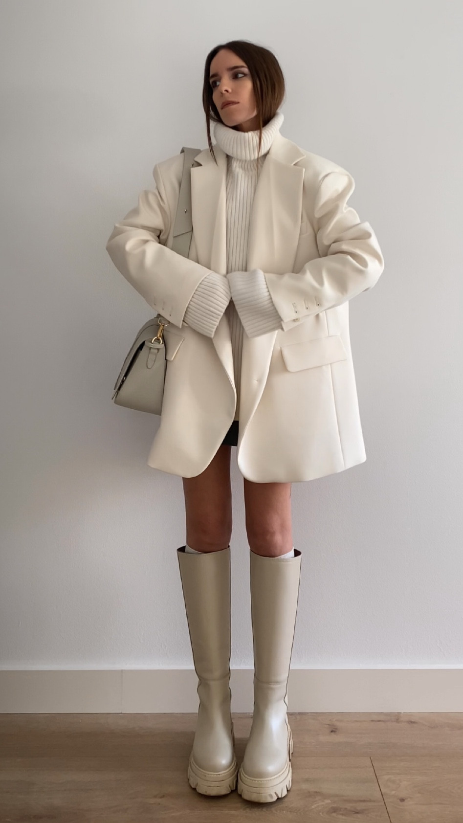 All beige look🤍 High knee boots and oversizdd blazer 

#LTKstyletip #LTKSeasonal #LTKCyberweek