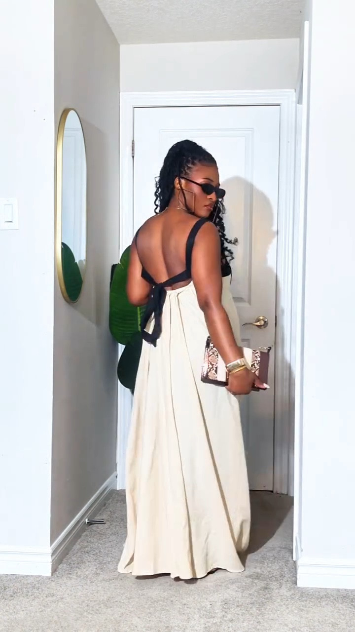 Outfit of the day.  This dress >>> 😍😍😍😍

Shop all outfits; link in bio LTK 🖤

#fashionreelstylereel #summerdresses👗 #fashionfits #dressinspiration #ltksummerstyle