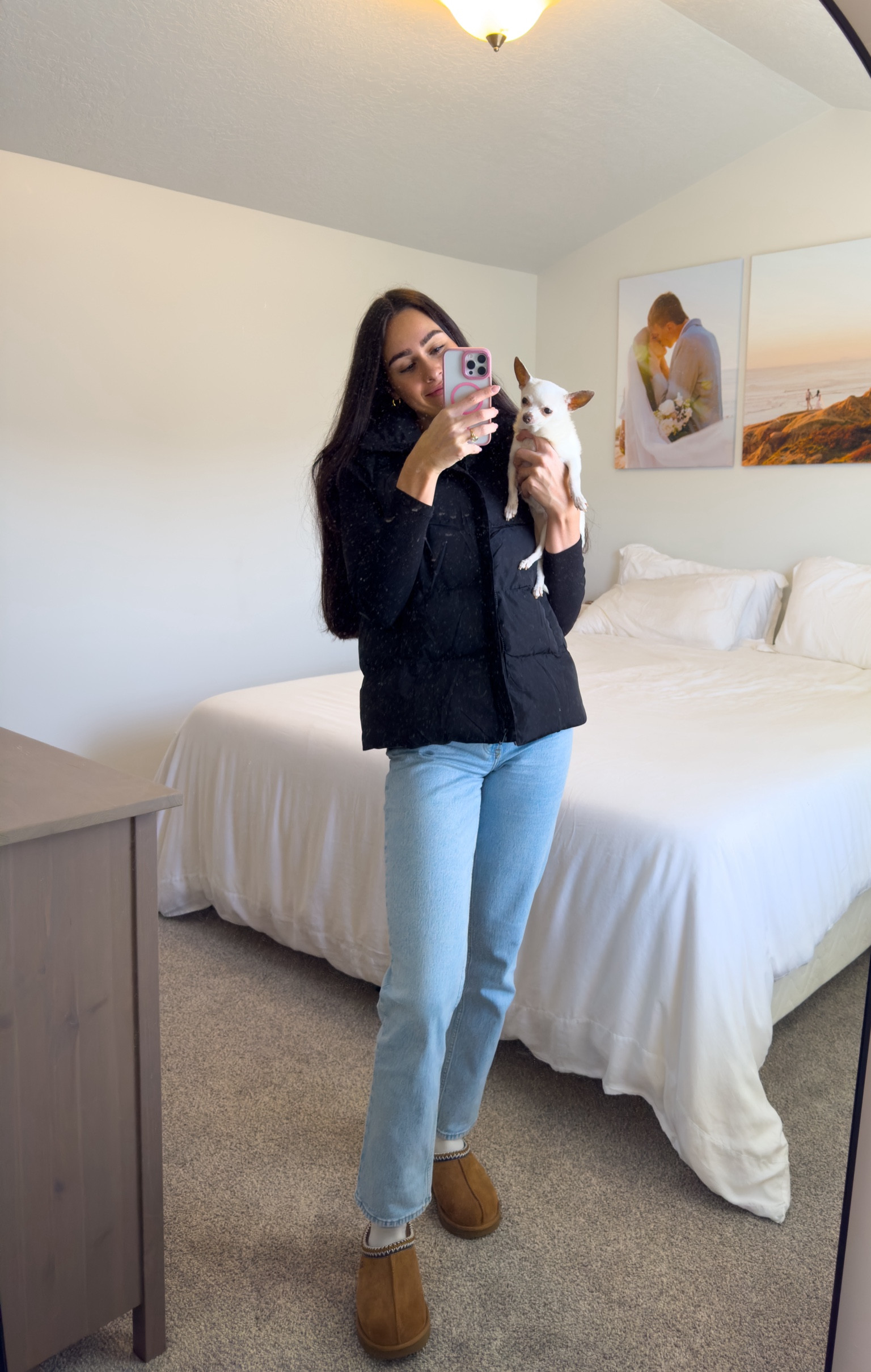 Cute stay in outfit for dog moms🫶🏼

#LTKstyletip #LTKMostLoved #LTKfamily