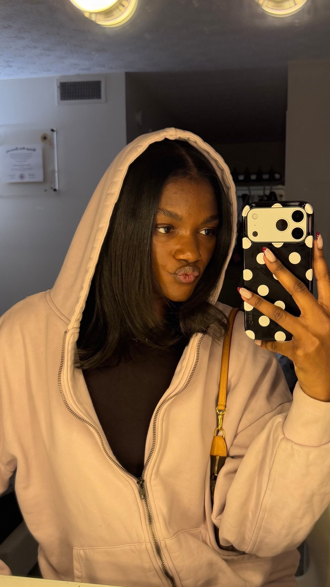 polka dot Magsafe iPhone case 