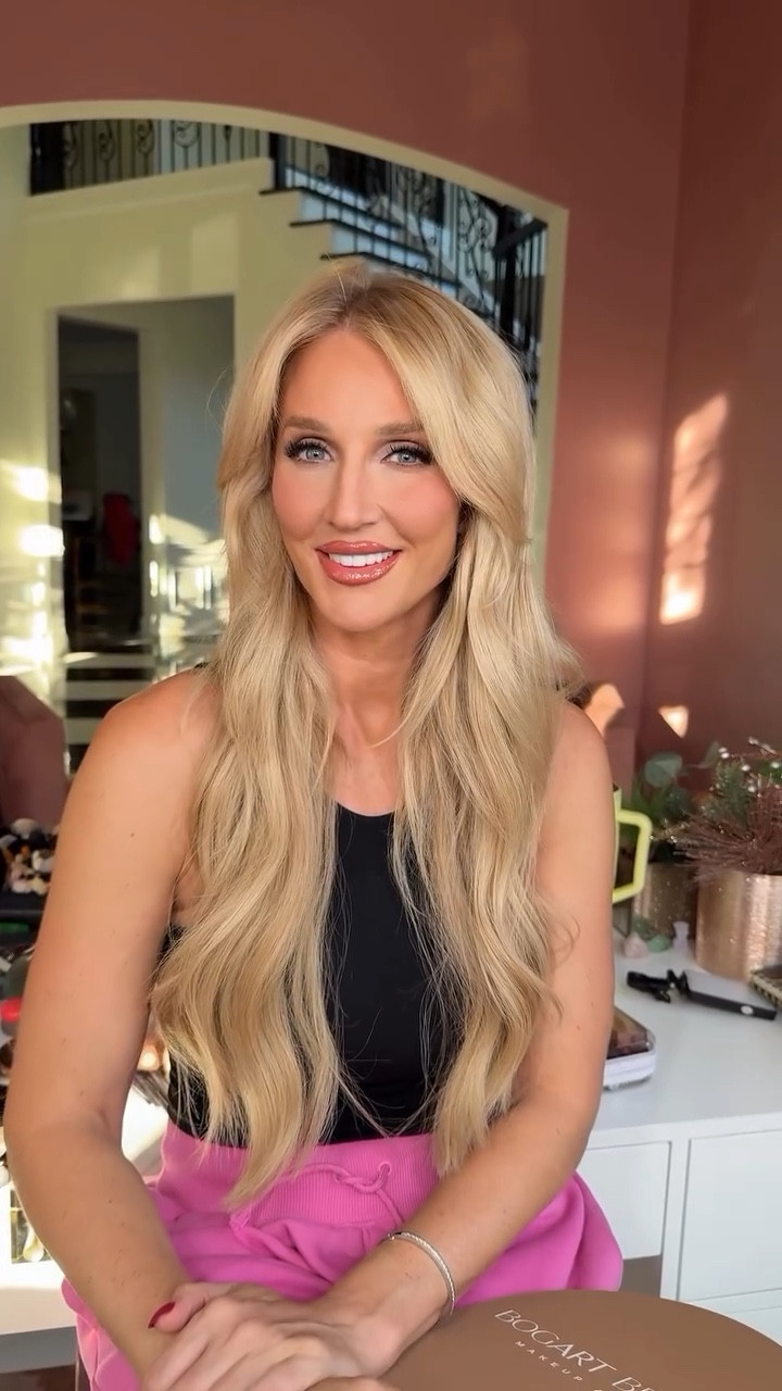 For those of you asking for that gorgeous dewy glow that @bogartbeauty gave me- here is the tutorial! This is perfect for those holiday date nights! And the great news is all this makeup is 20% off during the Sephora sale! 

Comment MAKEUP for us to send you a list  of all the products! 

#ltksale #sephorasale #holidaymakeup #holidaydatenight

#LTKHoliday #LTKGiftGuide