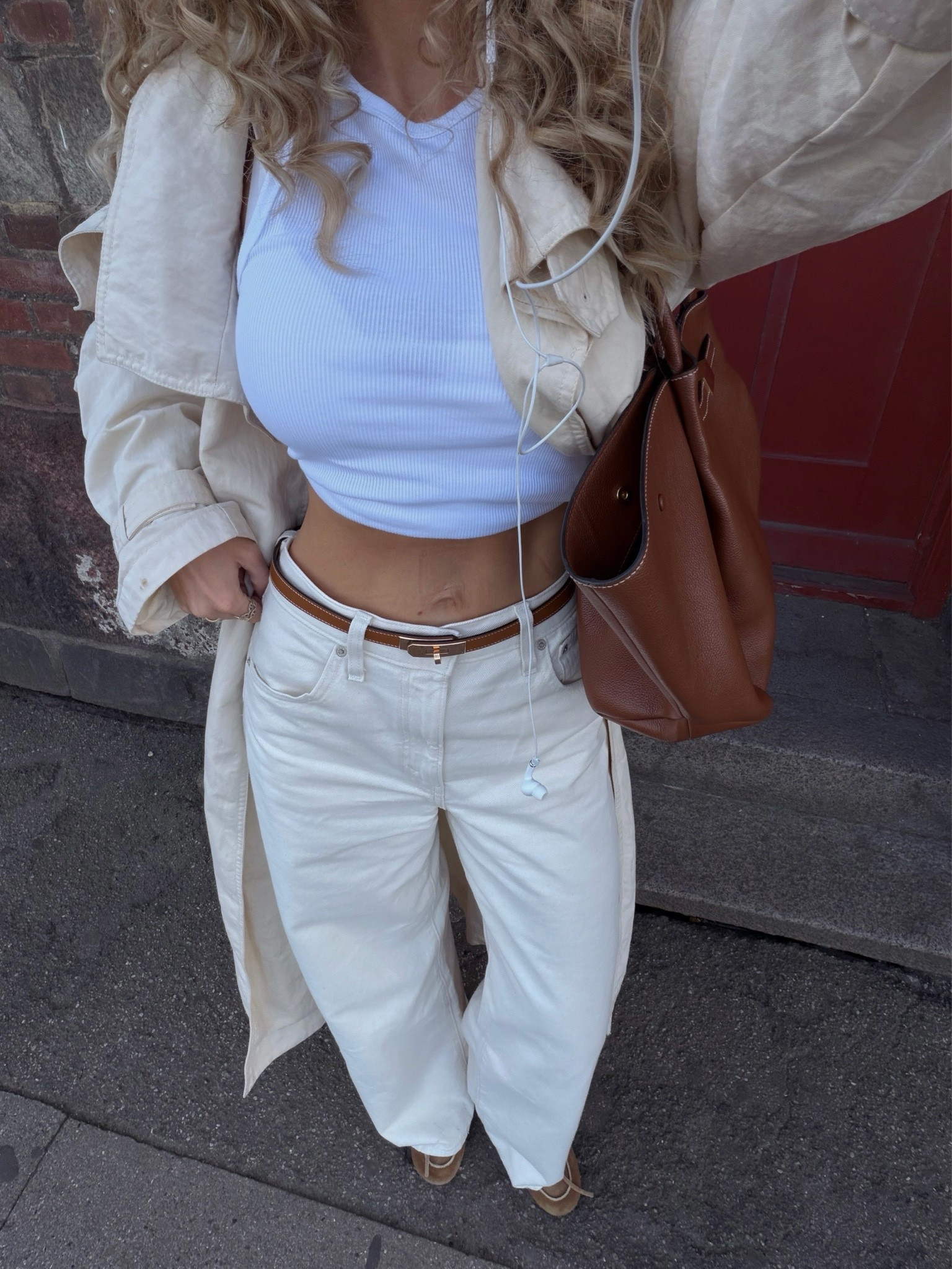 casual jeans / light ootd

#LTKFashionMonth #LTKdeutschland