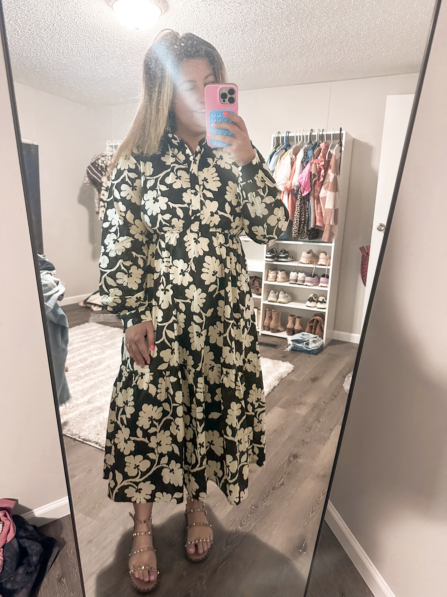 LOVE this dress!!! Perfect for that early fall weather!! 



#LTKWorkwear #LTKStyleTip #LTKFindsUnder50