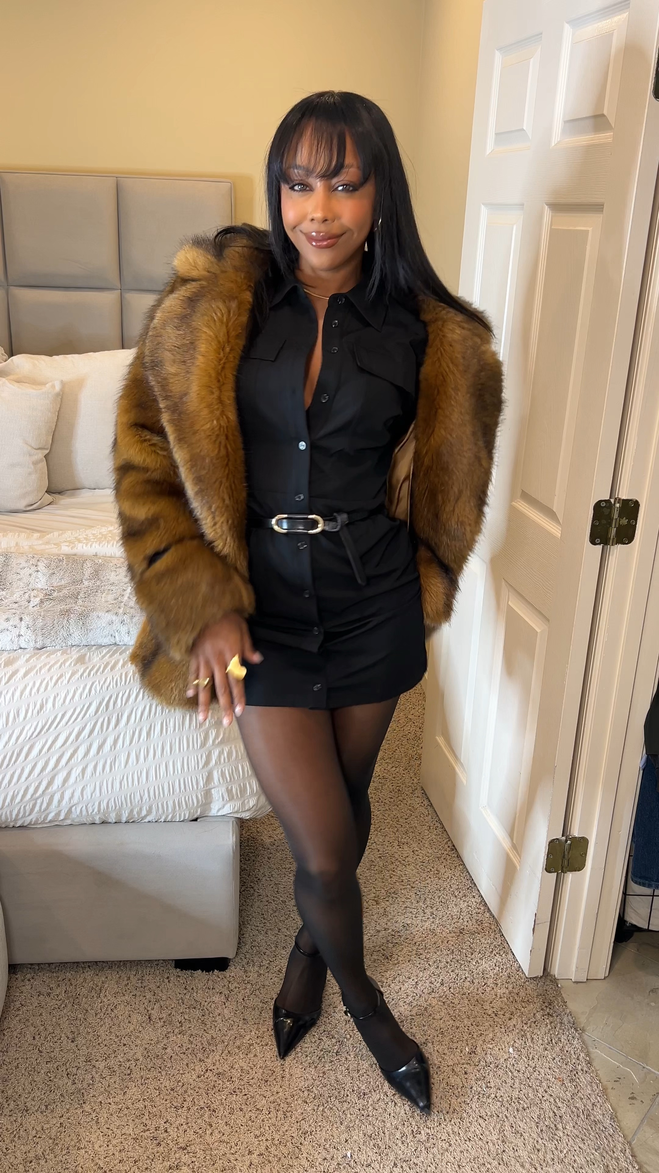 On Wednesday’s we wear….BLACK 

Comment “yes” for the link 

Do you have a staple Black Dress for the season? 

#blackdress #blackdresses #miniblackdress 

#LTKCyberWeek #LTKSaleAlert #LTKHoliday