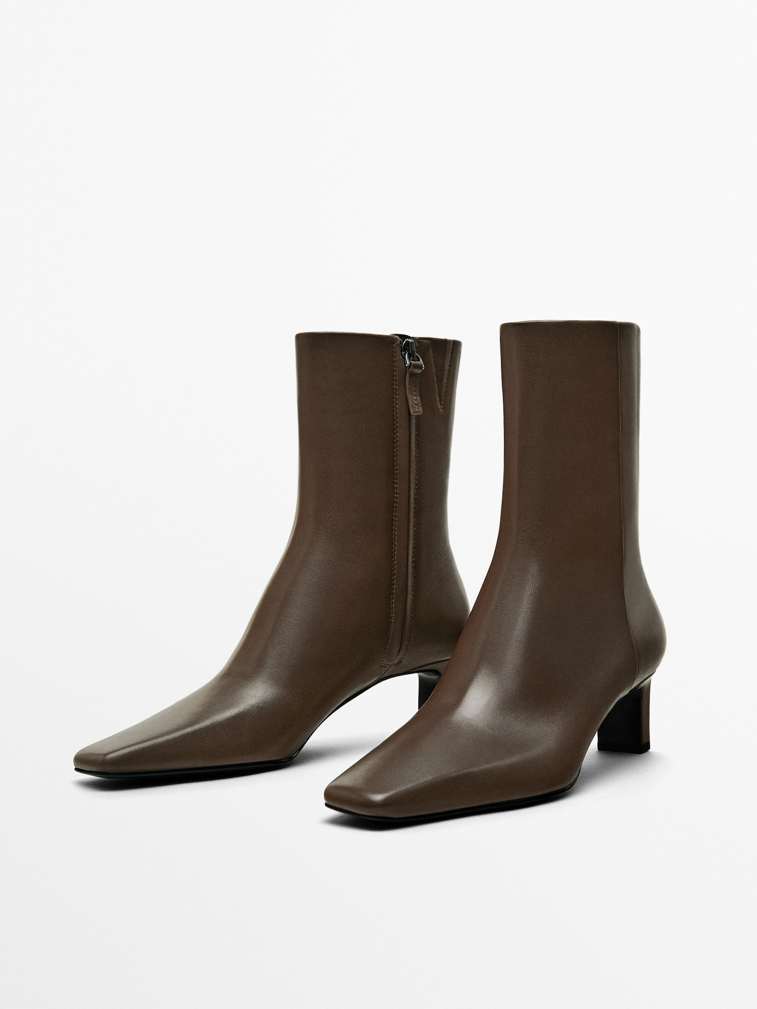 Leather heeled ankle boots | Massimo Dutti US