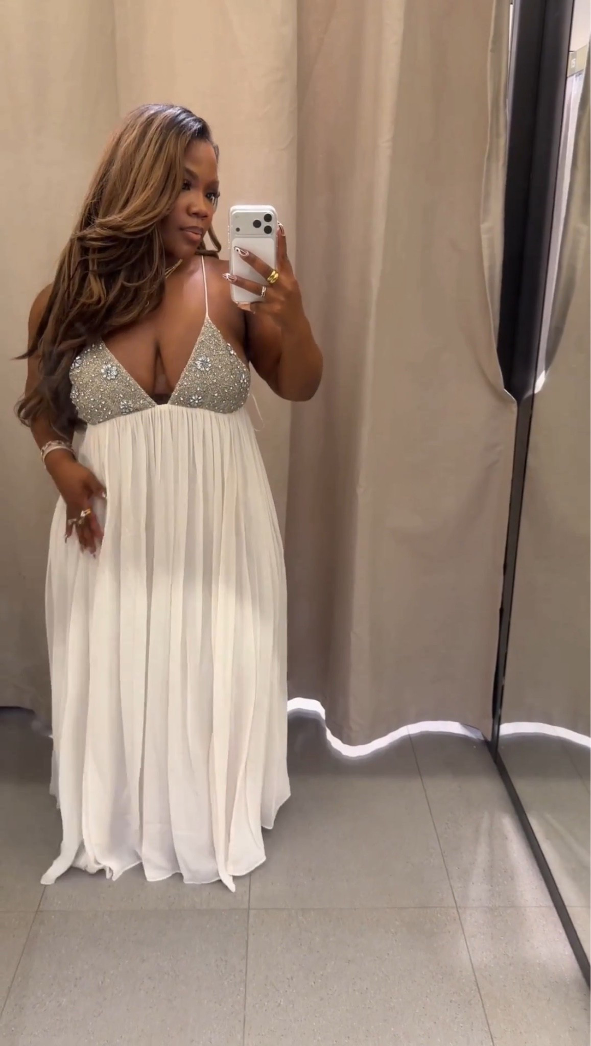 This dress is the moment 🙌🏾 it’s comfortable yet so chic! Still available in my size!

Size L

Zara haul, summer dresses, Emmy petit

#LTKootd #LTKMidsize