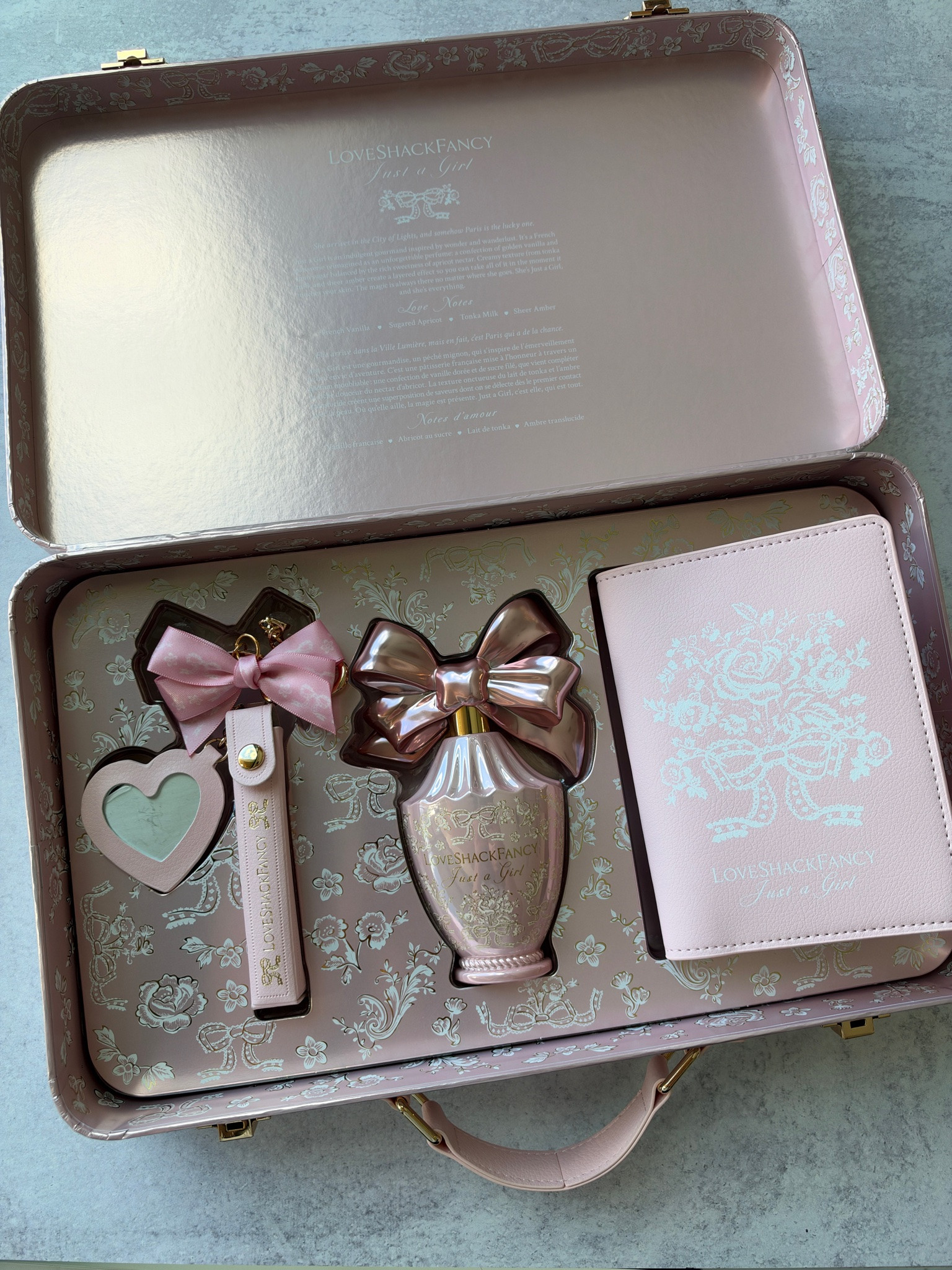 Just a Girl Travel Fragrance Suite @LoveShackFancy

#LTKSeasonal #LTKU #LTKBeauty