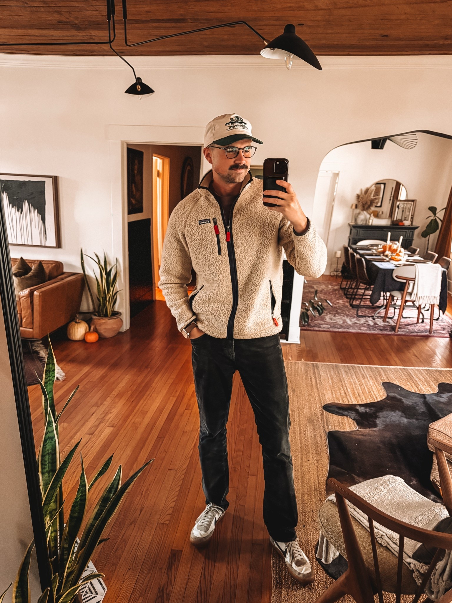 One thing about me is I love a basic fit. Can’t go wrong! 

#LTKTall #LTKMens #LTKFindsUnder100