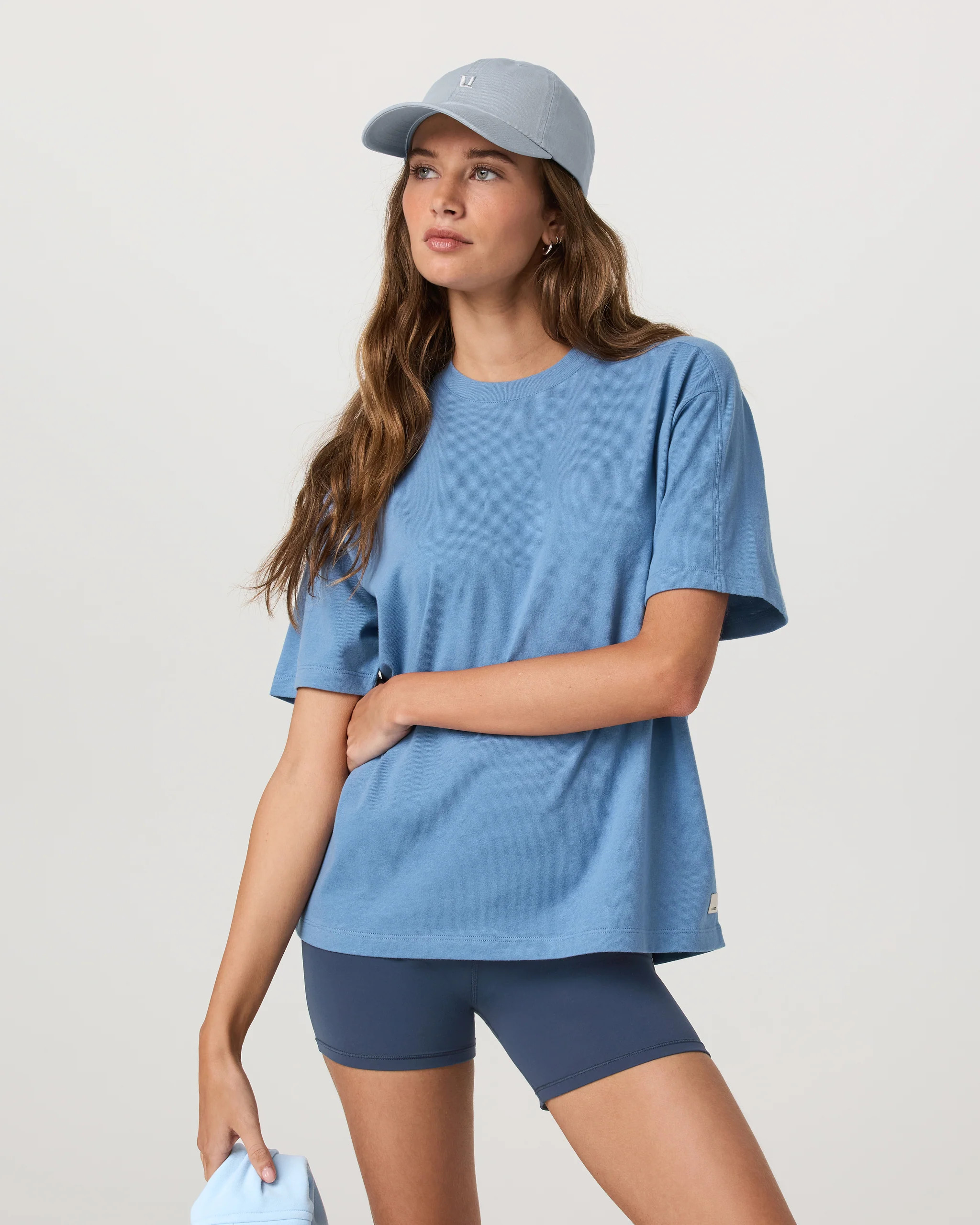 Short Sleeve Heavyweight Oversized Cotton Tee – Light Blue – Vuori | Vuori Clothing (US & Canada)