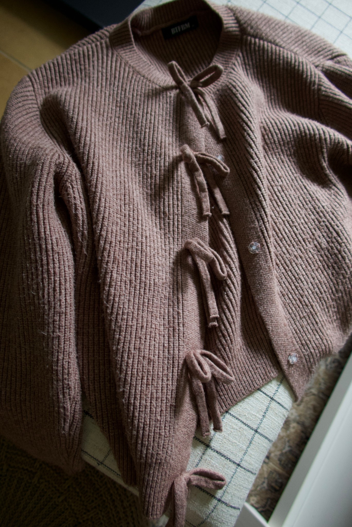 Amazon fall find! Bow cardigan! 

#LTKSeasonal