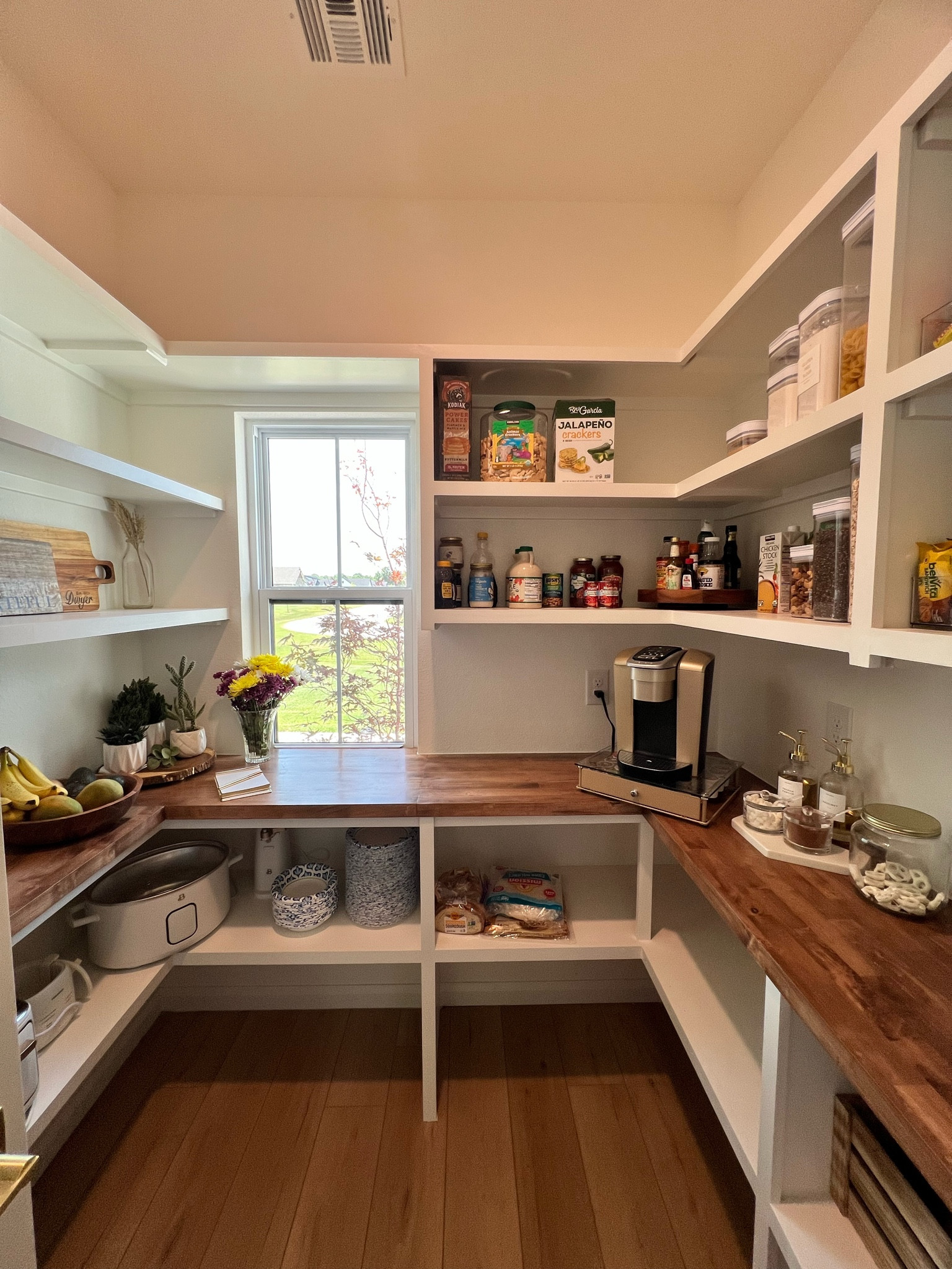 Making pantry goals

#LTKHome #LTKFindsUnder50 #LTKFindsUnder100