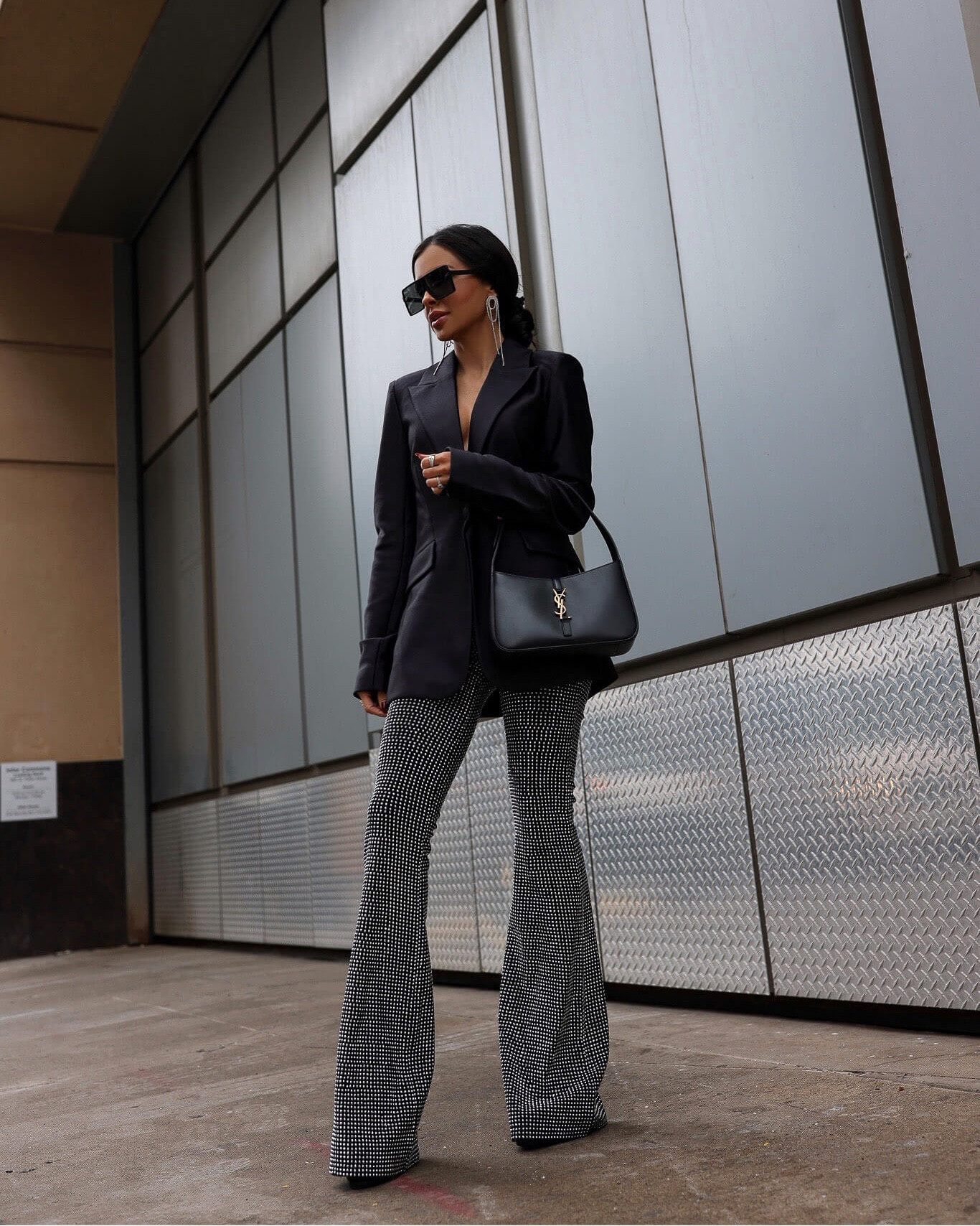 Holiday party outfit
Good American embellished flares
Good American blazer
Saint Laurent le 5 a 7 bag

#LTKSeasonal #LTKHoliday #LTKStyleTip