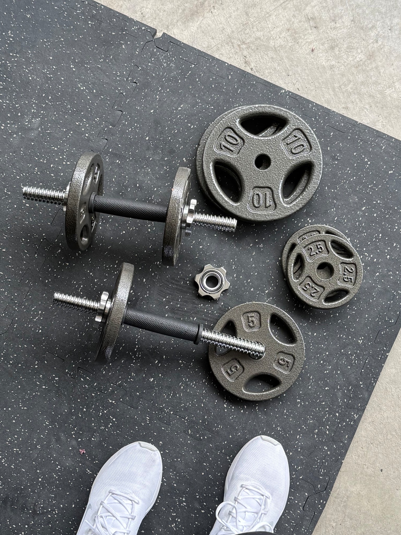 These adjustable dumbbells are perfect for an at-home workout. It also comes with a barbell! 

#LTKselfcare #LTKActive #LTKHome