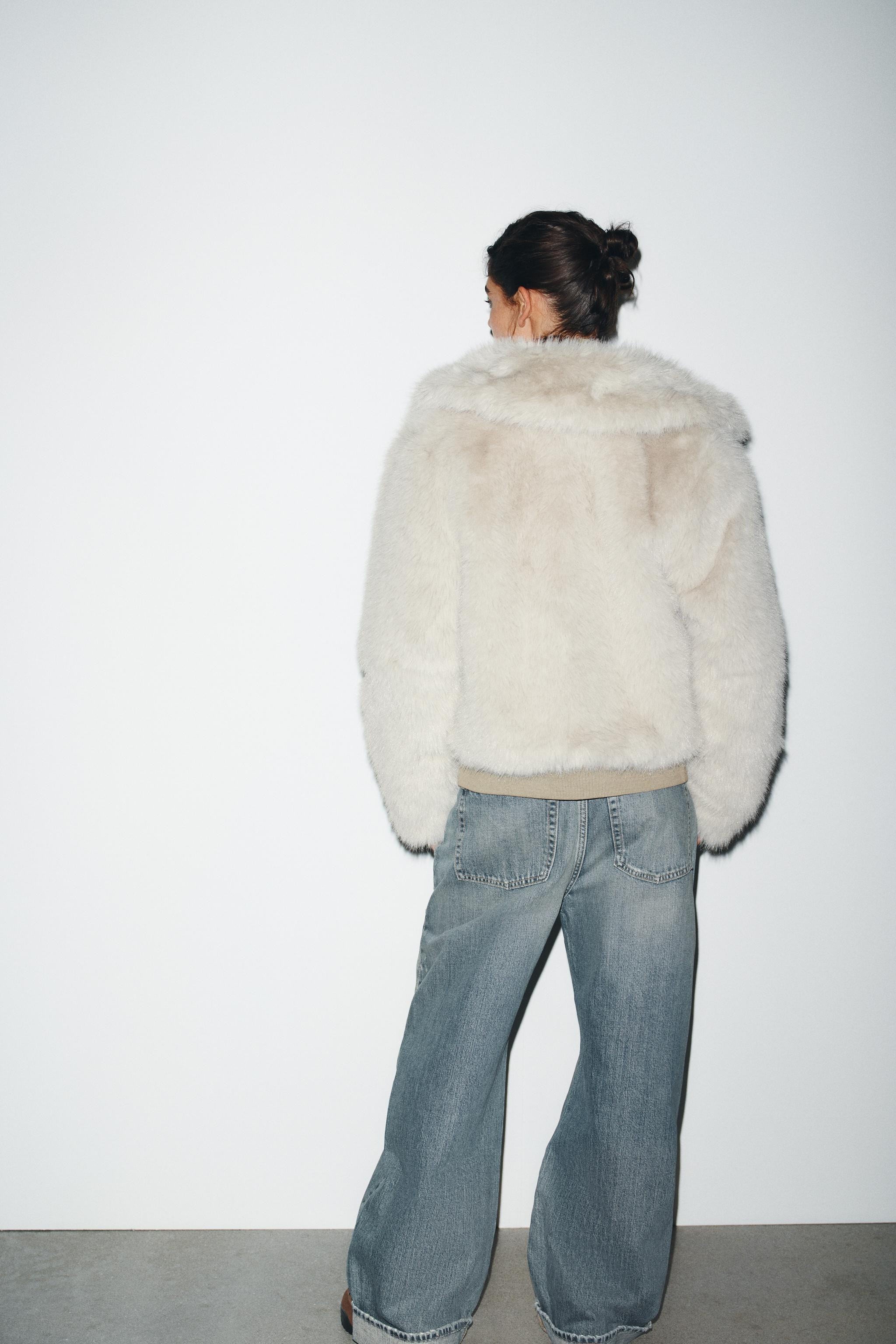 SHORT FAUX FUR ZIP-UP COAT | Zara US