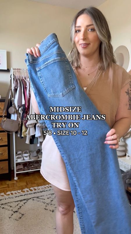 Midsize Abercrombie jeans try on - 90s Ultra High Rise Straight medium wash with crisscross waistband 

A wardrobe staple that will go with everything!



#LTKBacktoSchool #LTKstyletip #LTKcurves