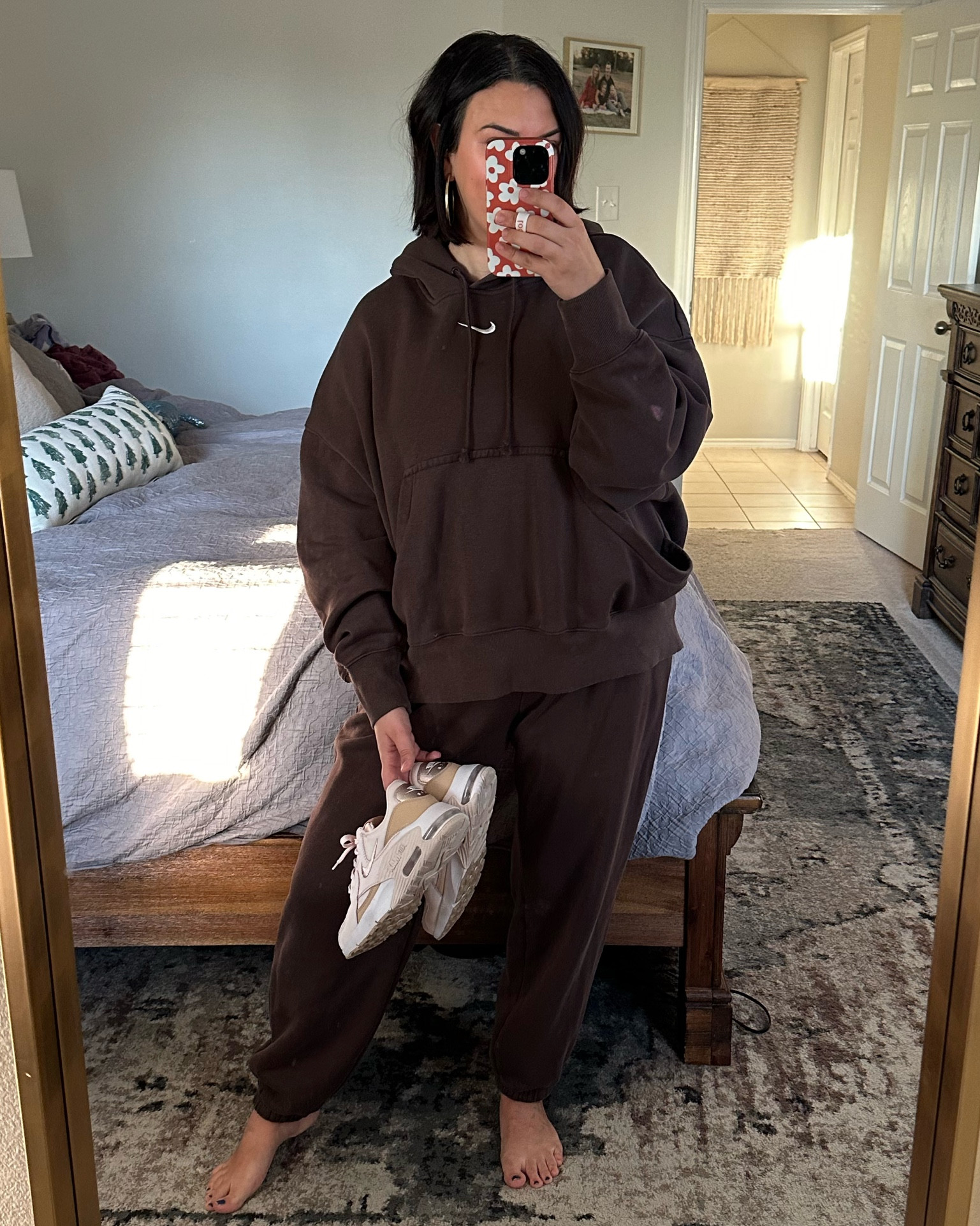 Sweat set 

#LTKfindsunder100 #LTKshoecrush #LTKfindsunder50