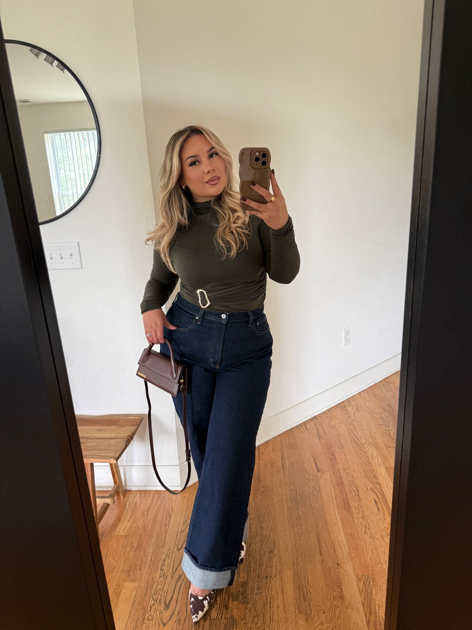 One of my fav fall outfits🤎 

Top: M 
Jeans: A&F Curve 31 for the Amazon ones that are similar, size up 2 if bottom heavy. Both linked


#LTKStyleTip #LTKMidsize #LTKSeasonal