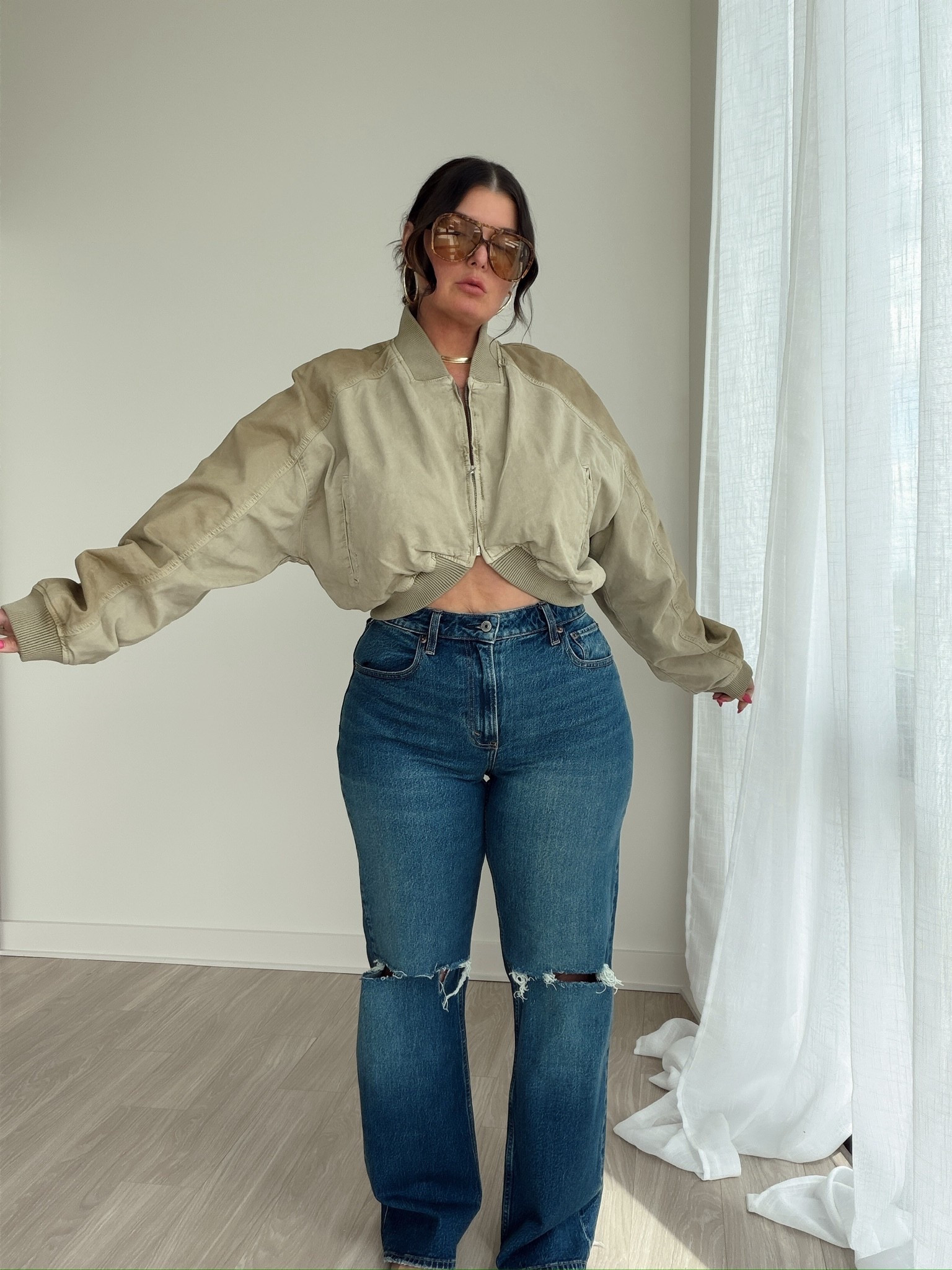 Denim & a cute top 😉

I’m wearing my true size in everything



#LTKootd #LTKMidsize

#LTKSeasonal #LTKootd #LTKdayinmylife