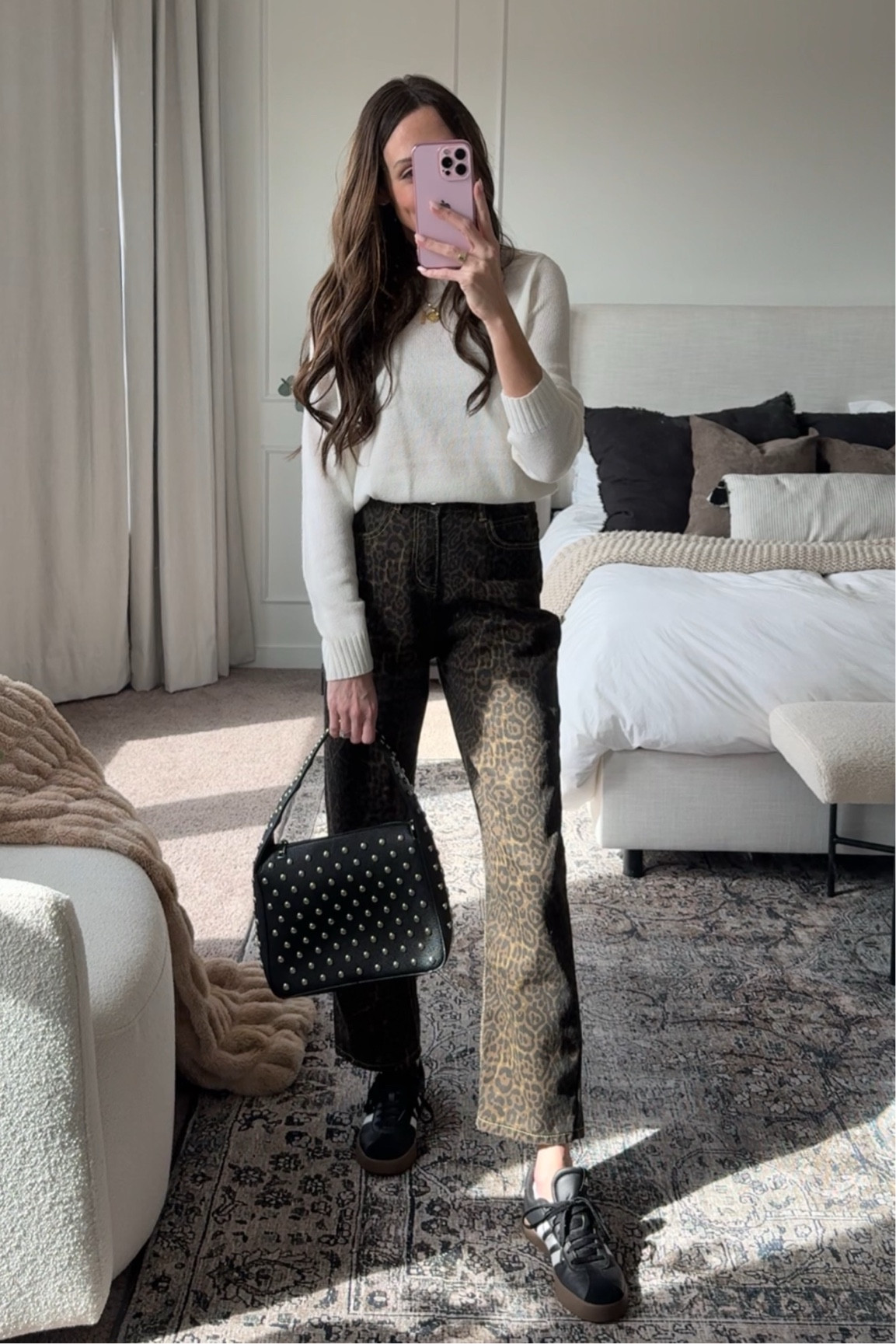 Leopard jeans S, sweater M