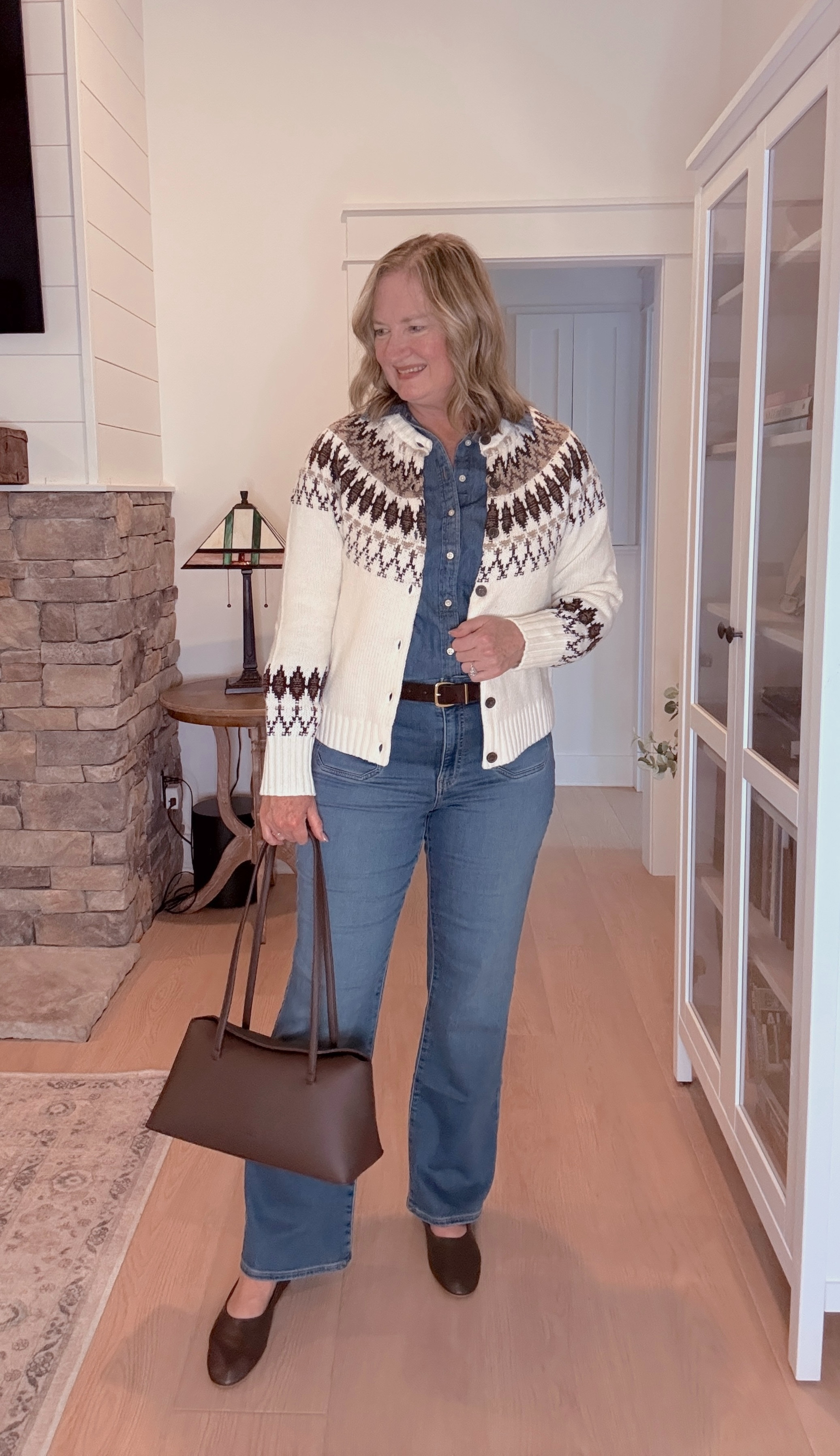 4 ways to wear a denim shirt and bootcut jeans ✔ Easy outfit ideas styled different 
ways: denim on denim, denim shirt as a layer, with a cardigan and with a barn jacket. 
Save this tutorial for later!
.
@talbotsofficial #talbotspartner #talbots #ad #mytalbots
#midsize  

 #LTKootd #LTKOver40 #LTKMidsize