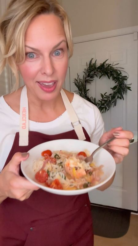 Tonight I made Gordon Ramsay’s Shrimp Scampi with Angel Hair Pasta recipe and it turned out INCREDIBLE! I used my new Hexclad knives and pans that are endorsed and used by Gordon himself. Non-stick, even heating and easy clean-up are just a few reasons they’ve become my most-used kitchen essentials already! 

#LTKVideo #LTKHome