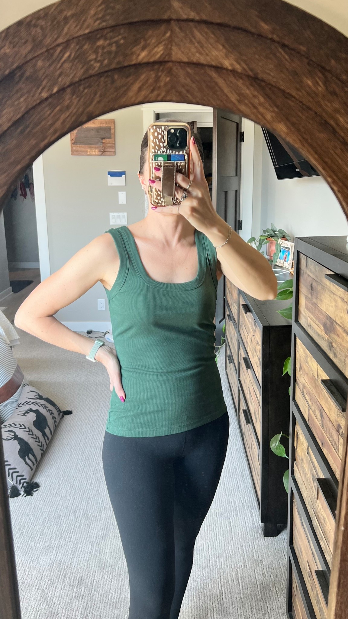 Size small green cotton tank. 

#tank #green #cotton #hollistic

#LTKOver40 #LTKgrwm